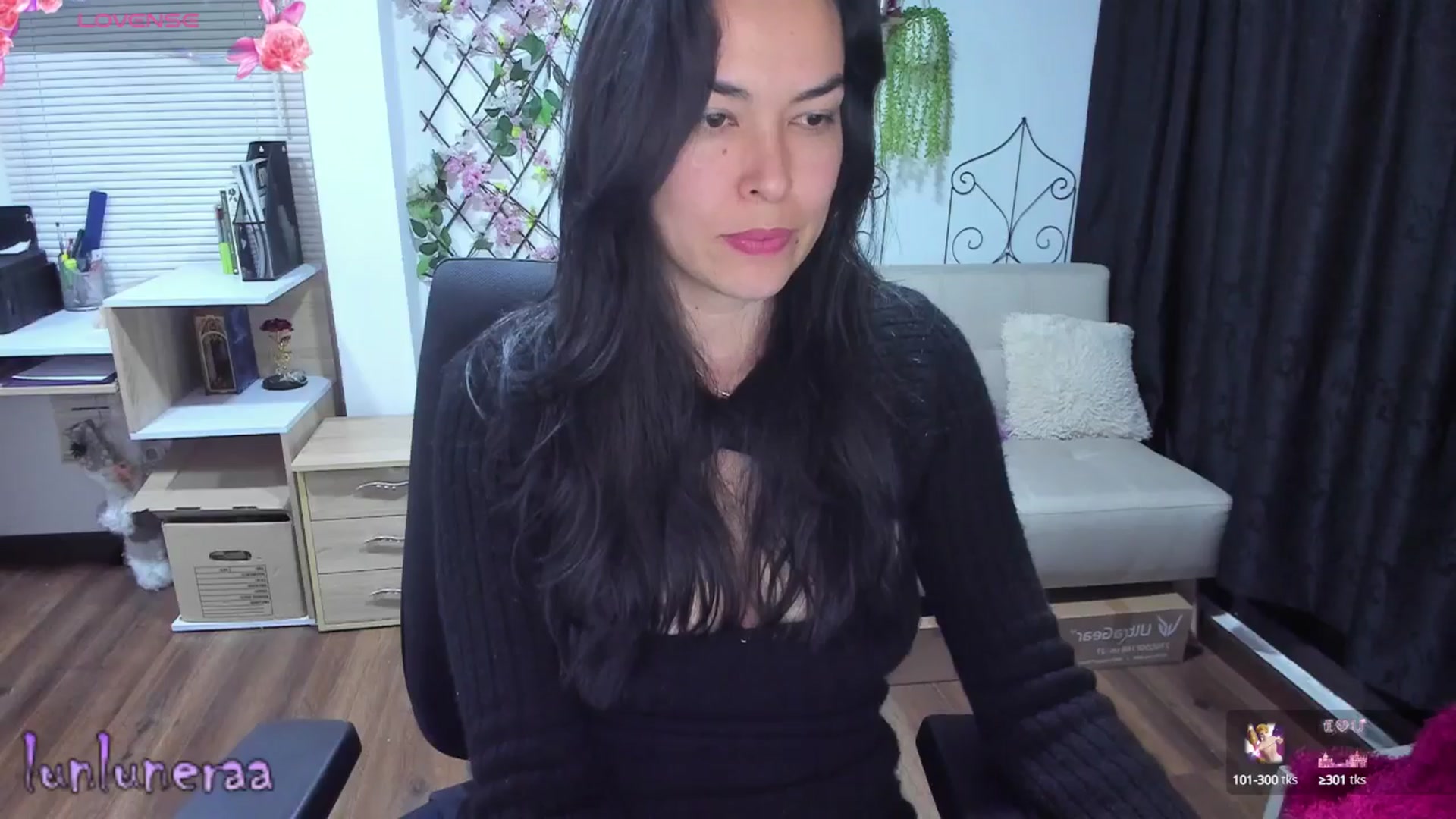 Gallery image thumbnail from LunaLuneraa's myfreecams stream on, 07/02/2025, 10:11 image 5 of 20