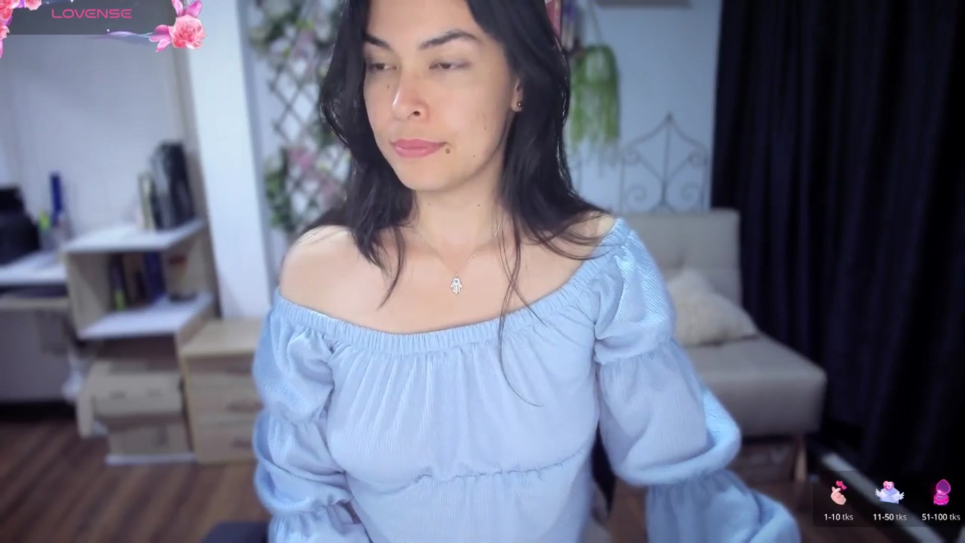 Gallery image thumbnail from LunaLuneraa's myfreecams stream on, 07/07/2025, 06:56 image 8 of 20