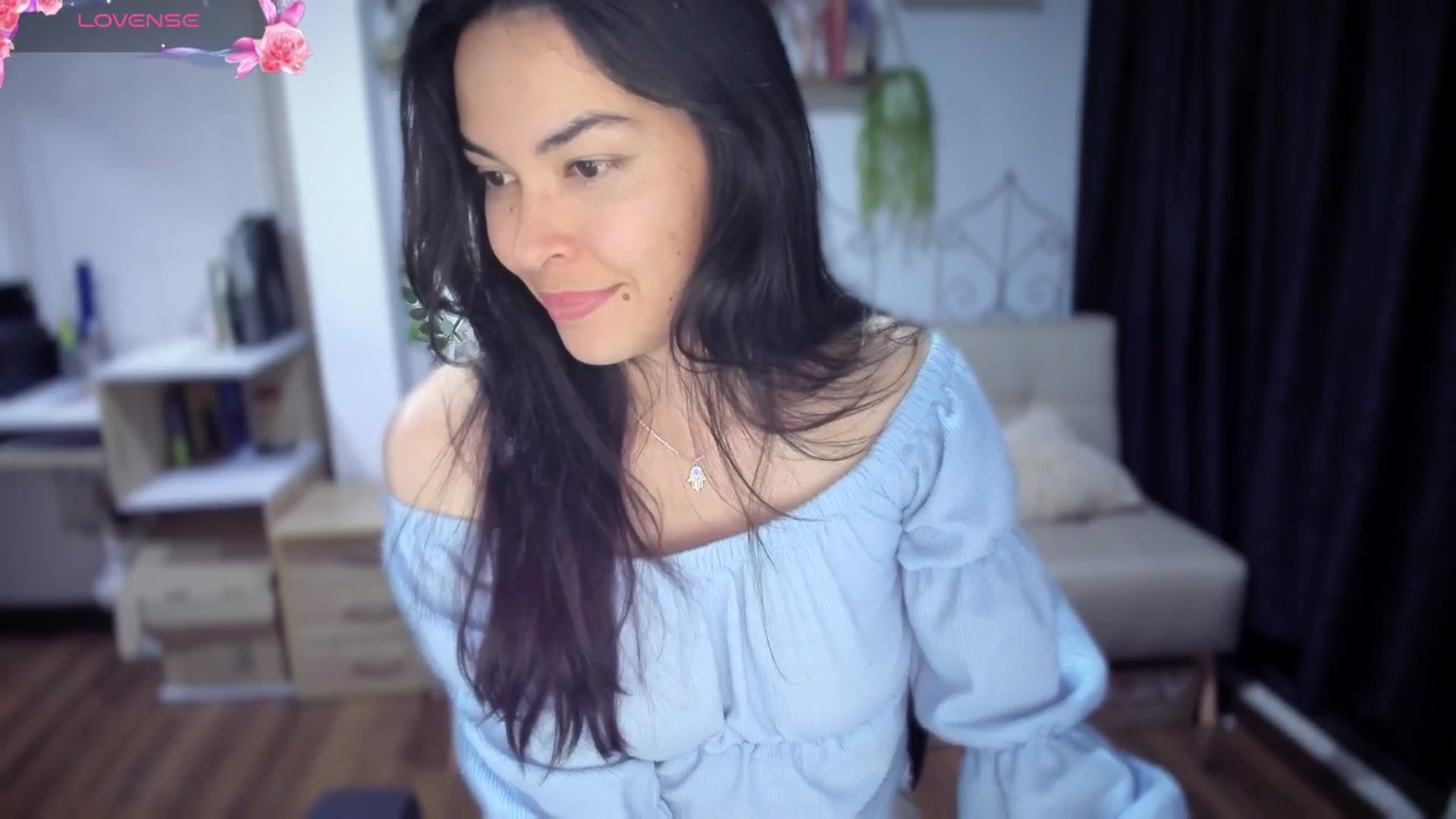 Gallery image thumbnail from LunaLuneraa's myfreecams stream on, 07/07/2025, 06:56 image 10 of 20
