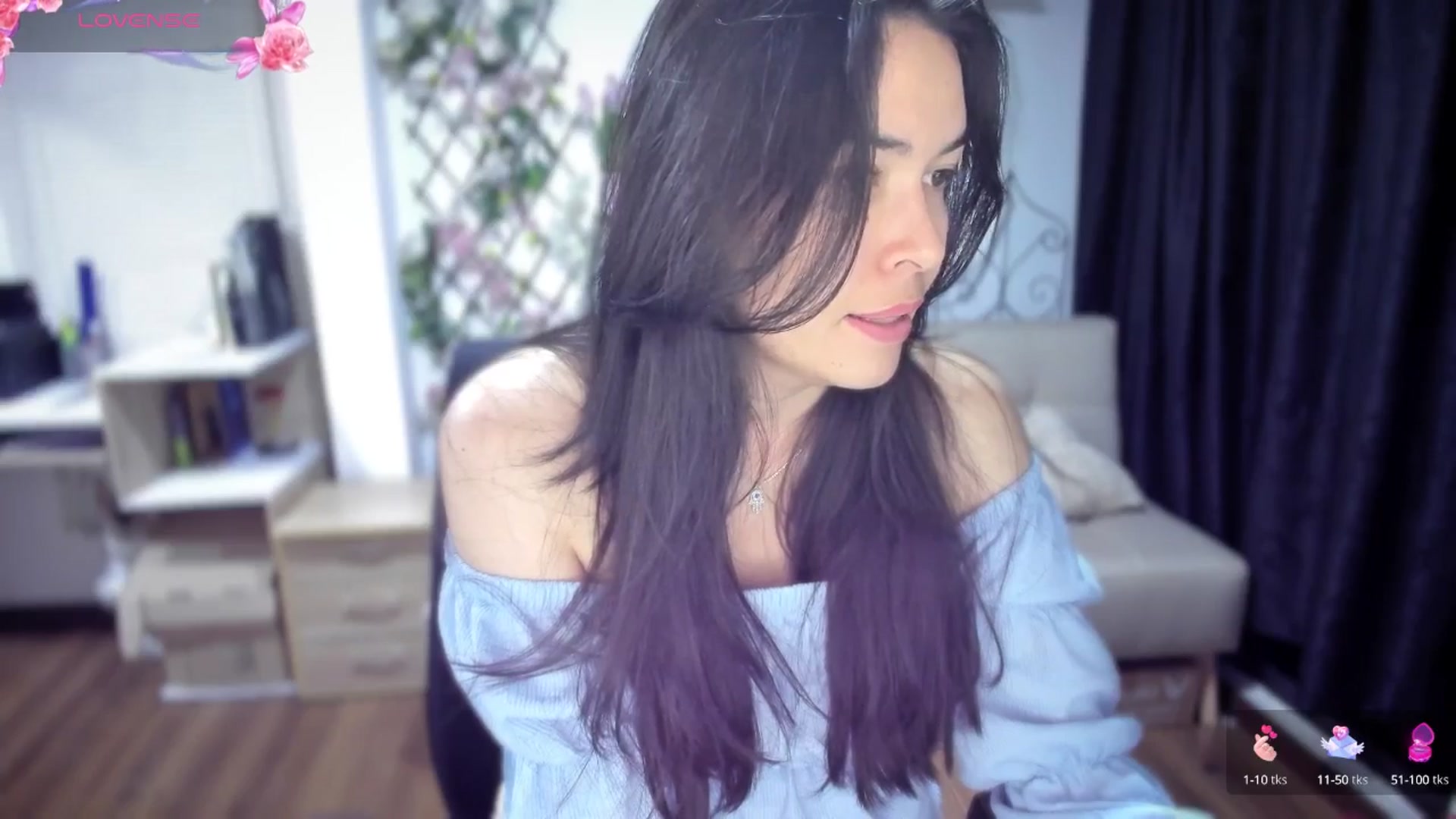 Gallery image thumbnail from LunaLuneraa's myfreecams stream on, 07/07/2025, 09:37 image 14 of 20