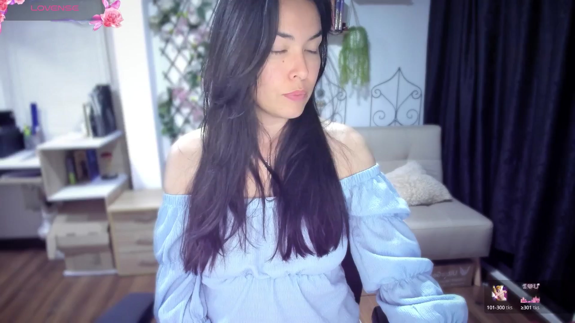 Gallery image thumbnail from LunaLuneraa's myfreecams stream on, 07/07/2025, 09:37 image 15 of 20