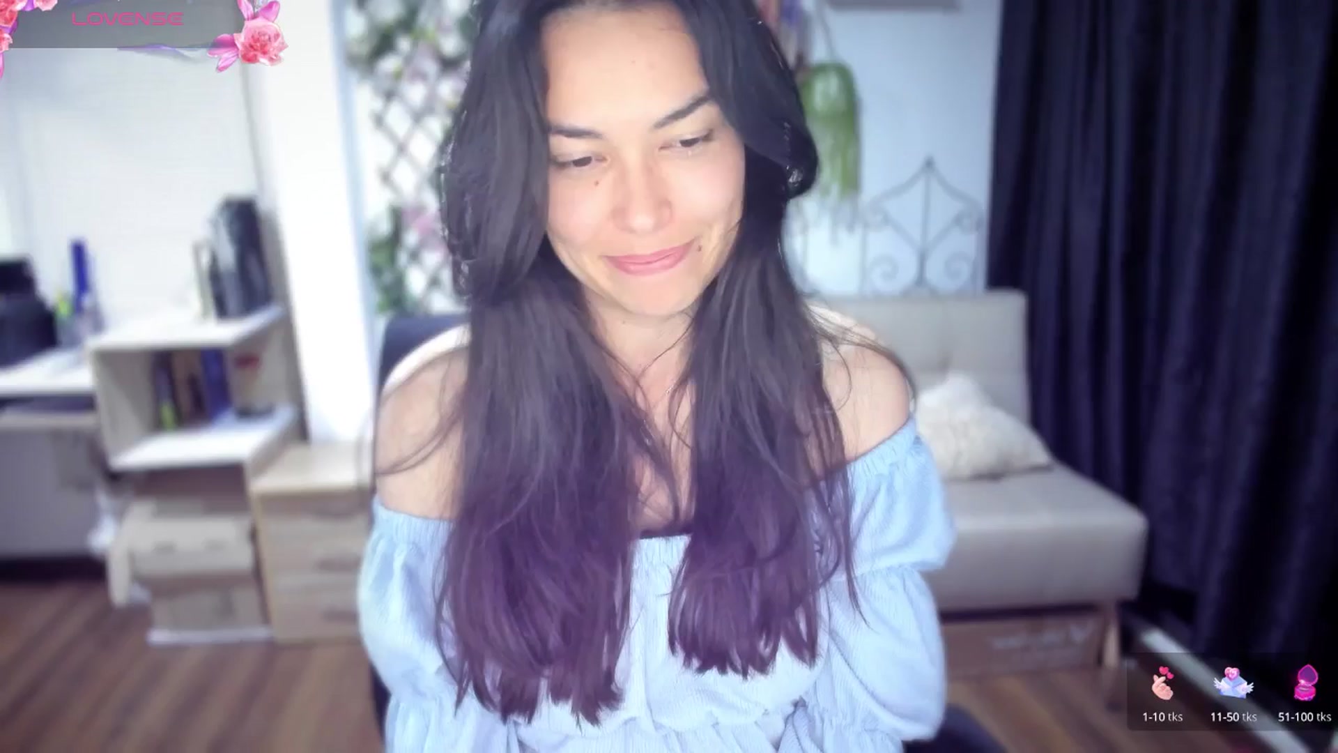 Gallery image thumbnail from LunaLuneraa's myfreecams stream on, 07/07/2025, 09:37 image 10 of 20