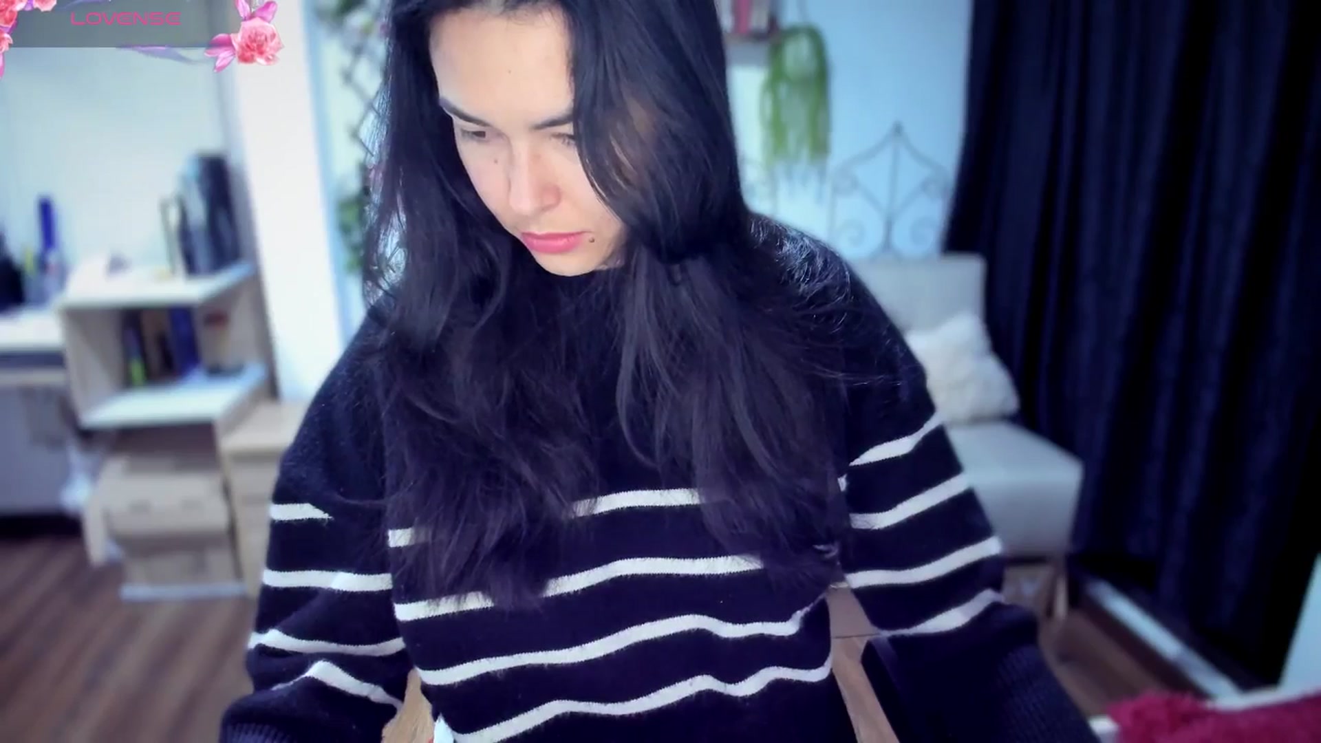 Gallery image thumbnail from LunaLuneraa's myfreecams stream on, 07/09/2025, 08:34 image 14 of 20
