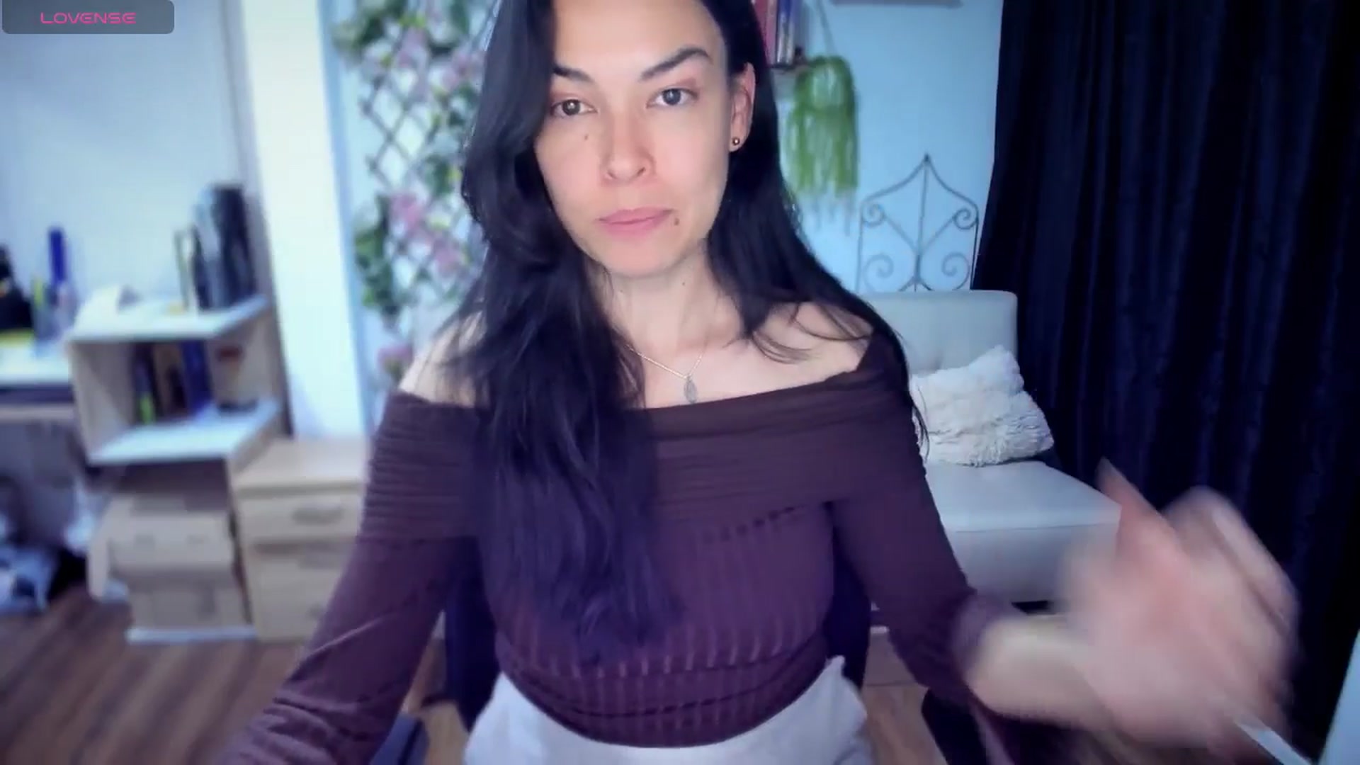 Gallery image thumbnail from LunaLuneraa's myfreecams stream on, 07/11/2025, 07:55 image 9 of 20
