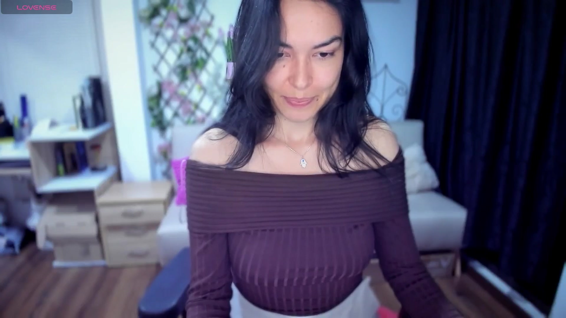 Gallery image thumbnail from LunaLuneraa's myfreecams stream on, 07/11/2025, 07:55 image 12 of 20