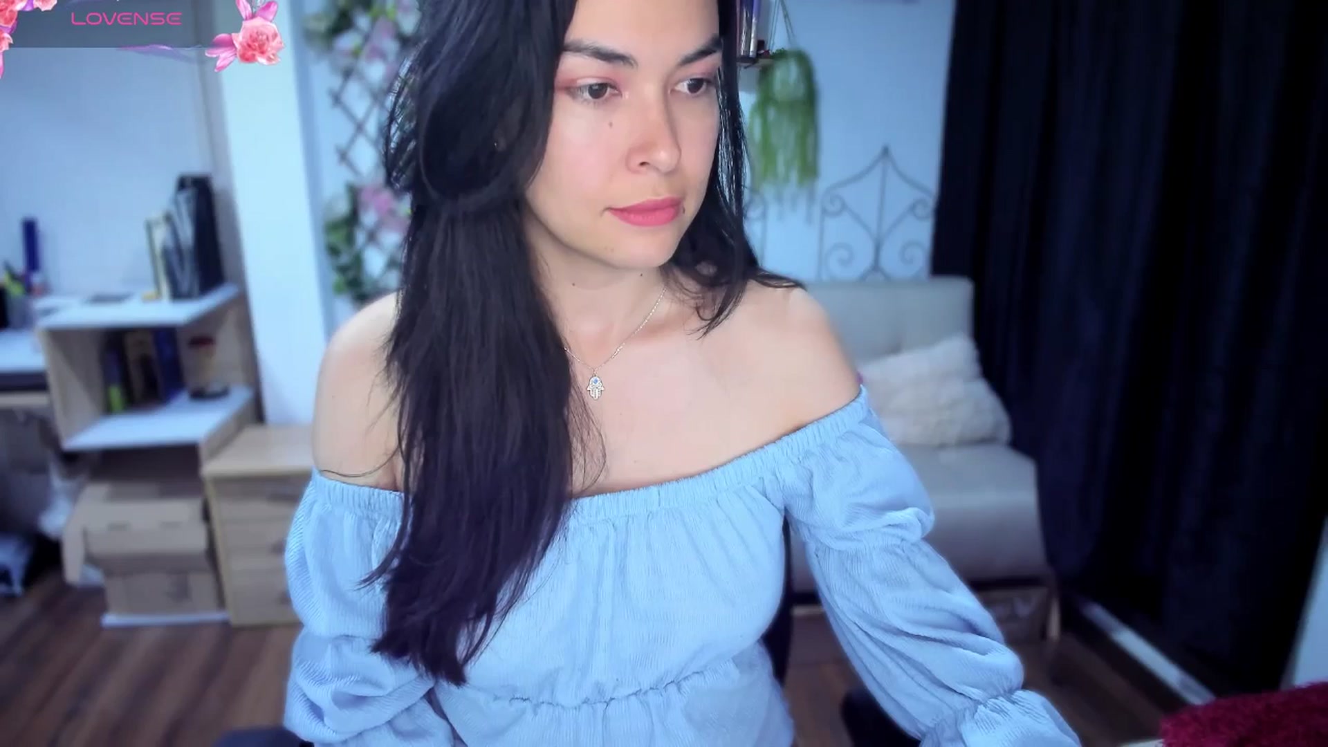 Gallery image thumbnail from LunaLuneraa's myfreecams stream on, 07/15/2025, 07:22 image 9 of 20