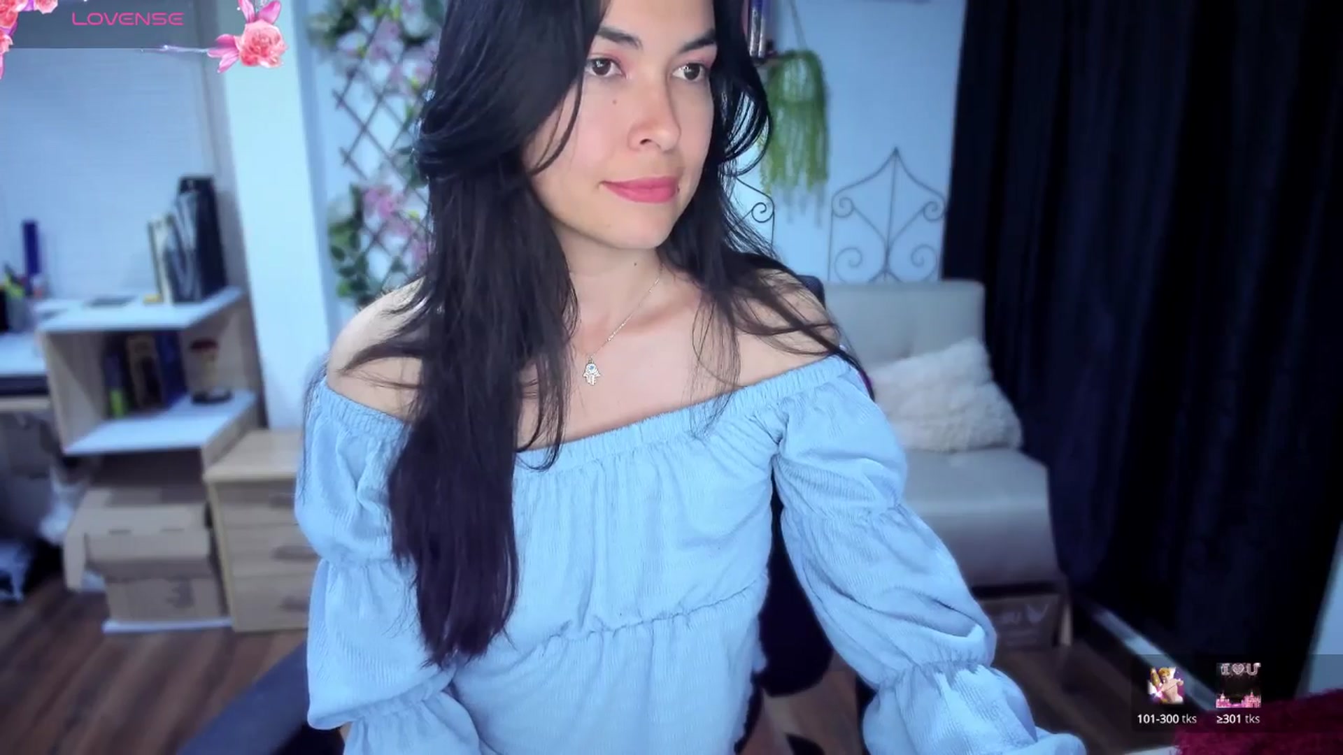 Gallery image thumbnail from LunaLuneraa's myfreecams stream on, 07/15/2025, 07:22 image 18 of 20