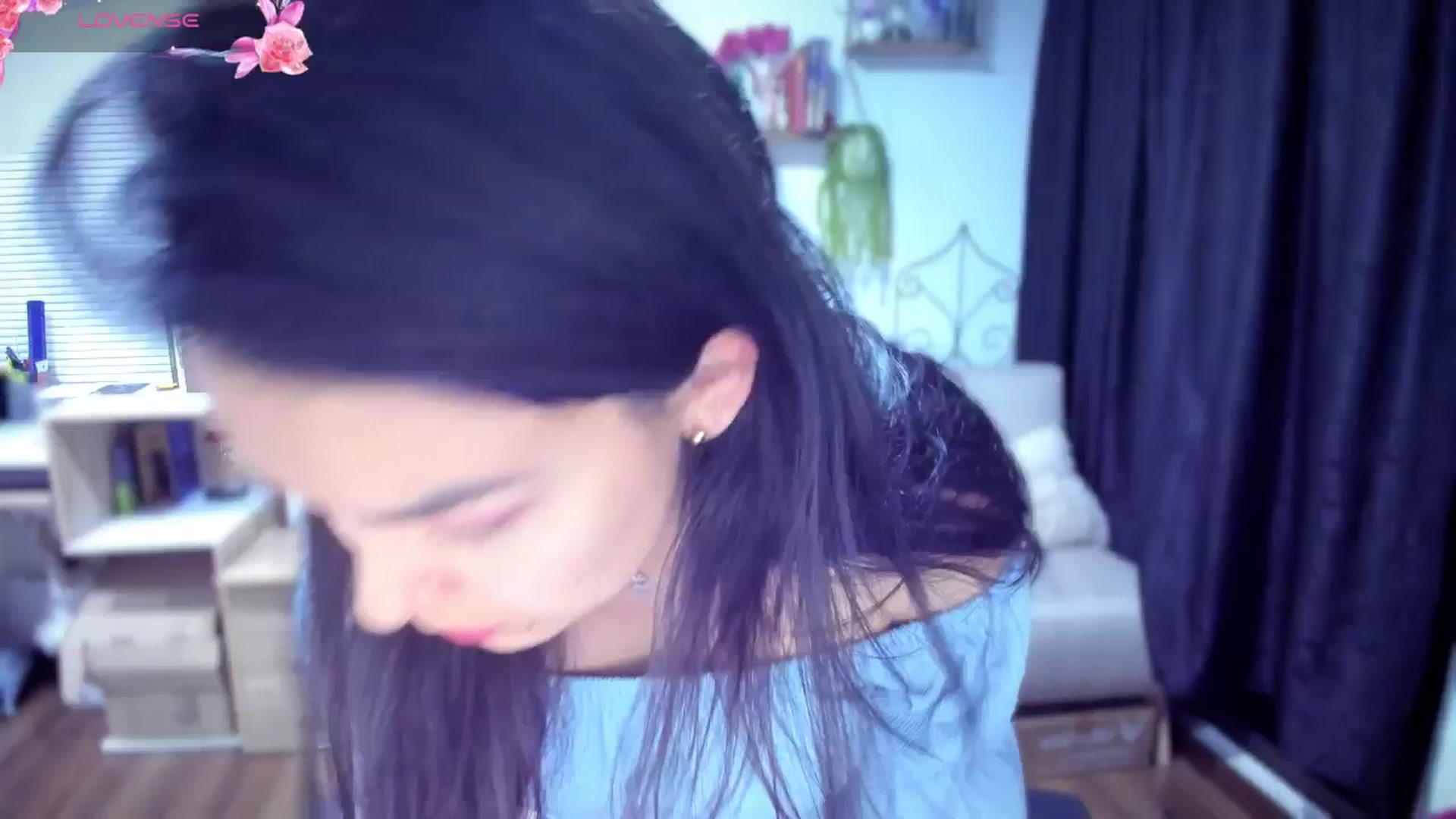 Gallery image thumbnail from LunaLuneraa's myfreecams stream on, 07/15/2025, 08:47 image 3 of 20