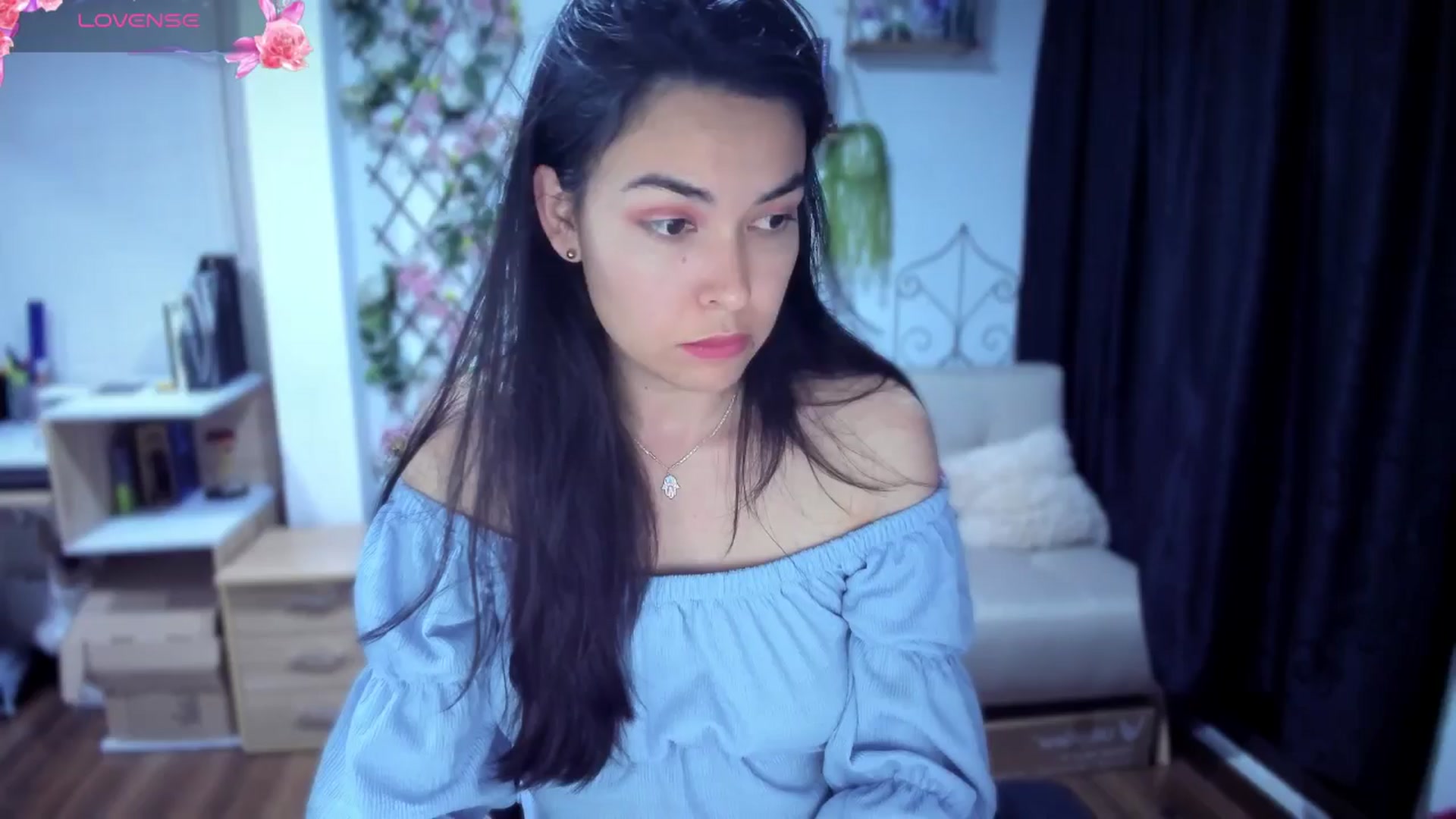 Gallery image thumbnail from LunaLuneraa's myfreecams stream on, 07/15/2025, 08:47 image 2 of 20