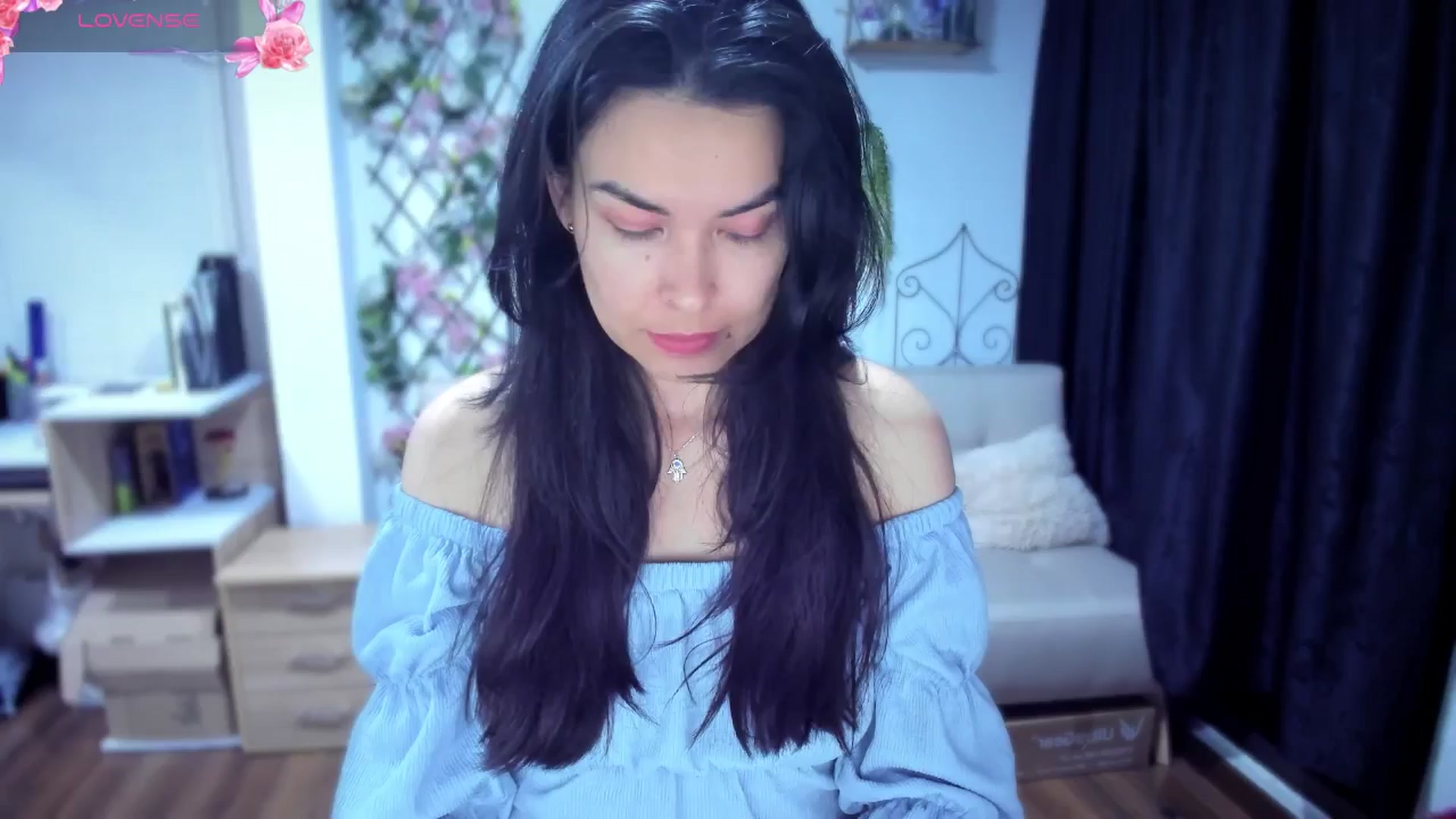 Gallery image thumbnail from LunaLuneraa's myfreecams stream on, 07/15/2025, 08:47 image 8 of 20
