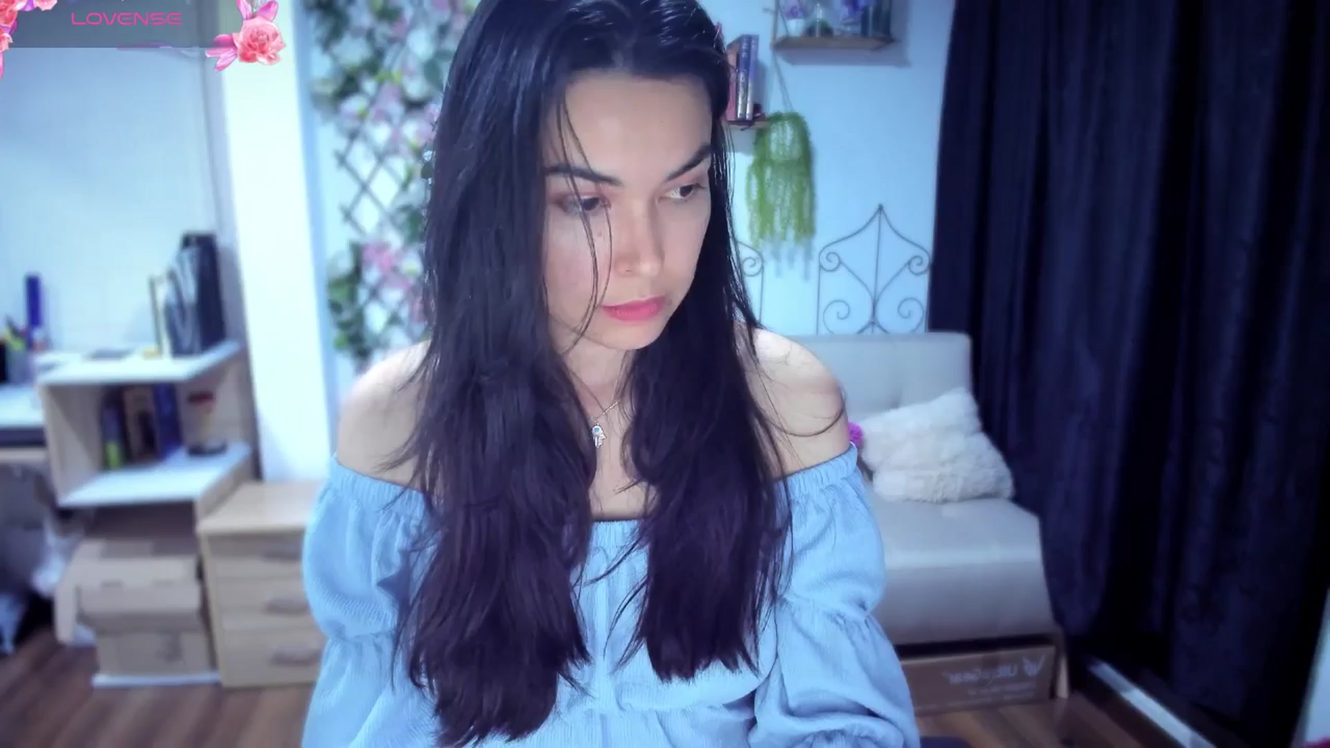 Gallery image thumbnail from LunaLuneraa's myfreecams stream on, 07/15/2025, 08:47 image 12 of 20