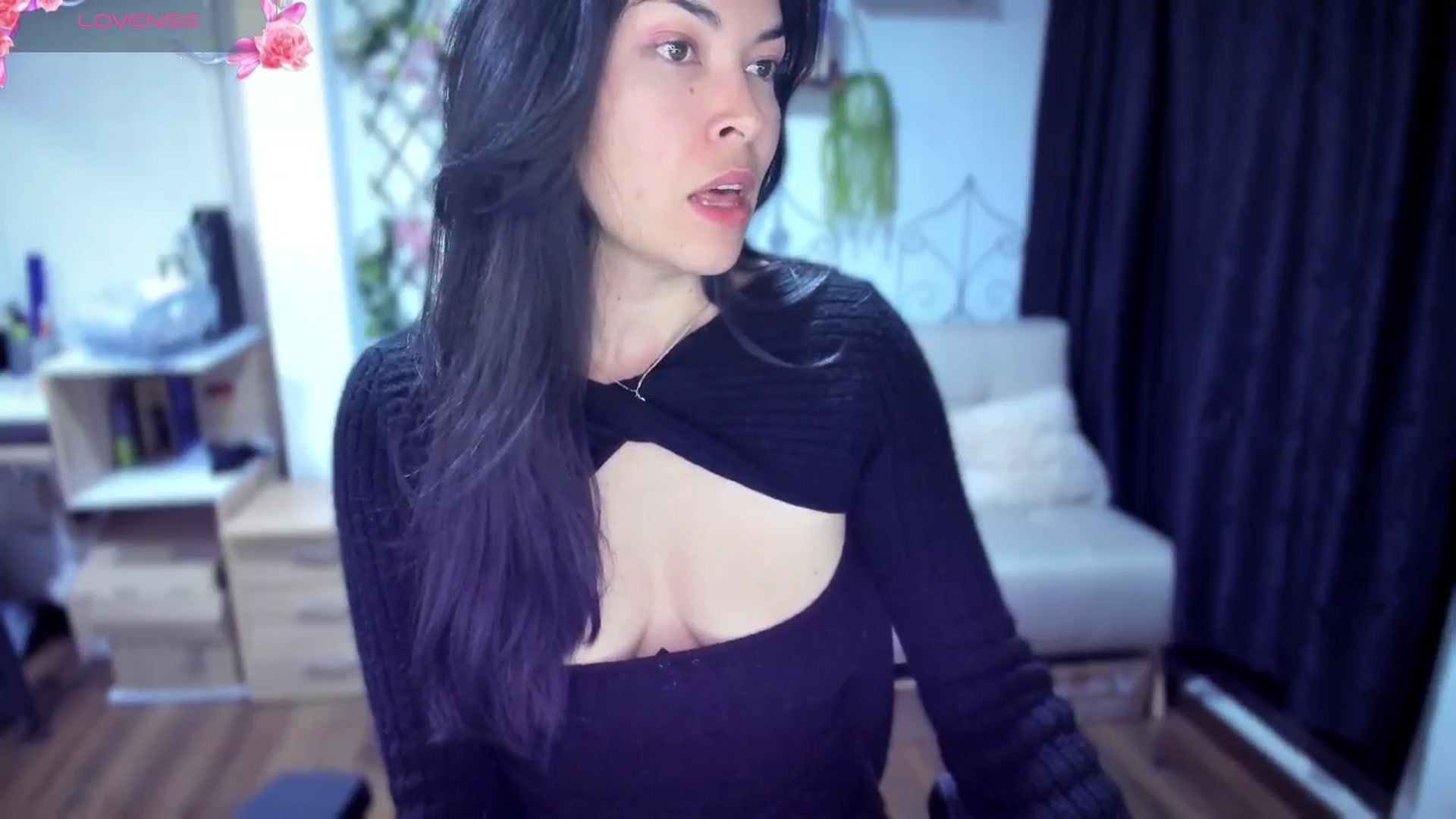 Gallery image thumbnail from LunaLuneraa's myfreecams stream on, 07/21/2025, 07:44 image 5 of 20