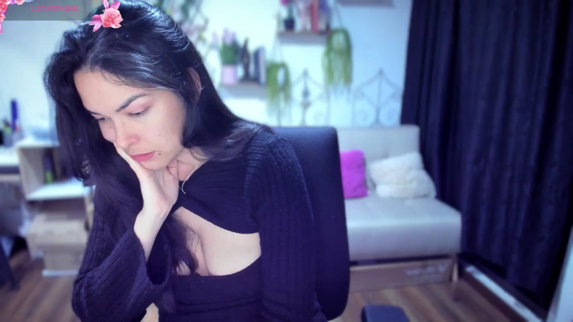 Gallery image thumbnail from LunaLuneraa's myfreecams stream on, 07/21/2025, 07:44 image 1 of 20