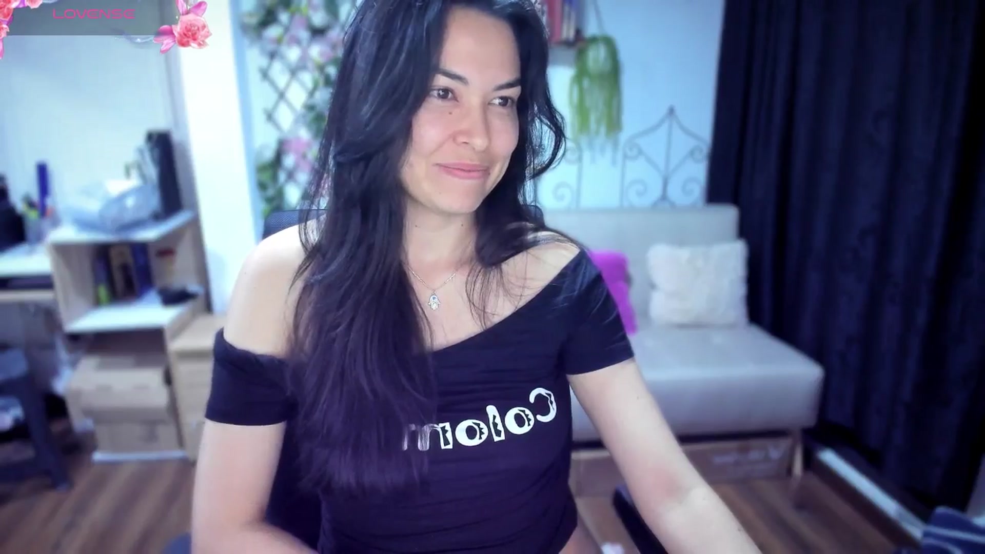 Gallery image thumbnail from LunaLuneraa's myfreecams stream on, 07/24/2025, 09:05 image 5 of 20
