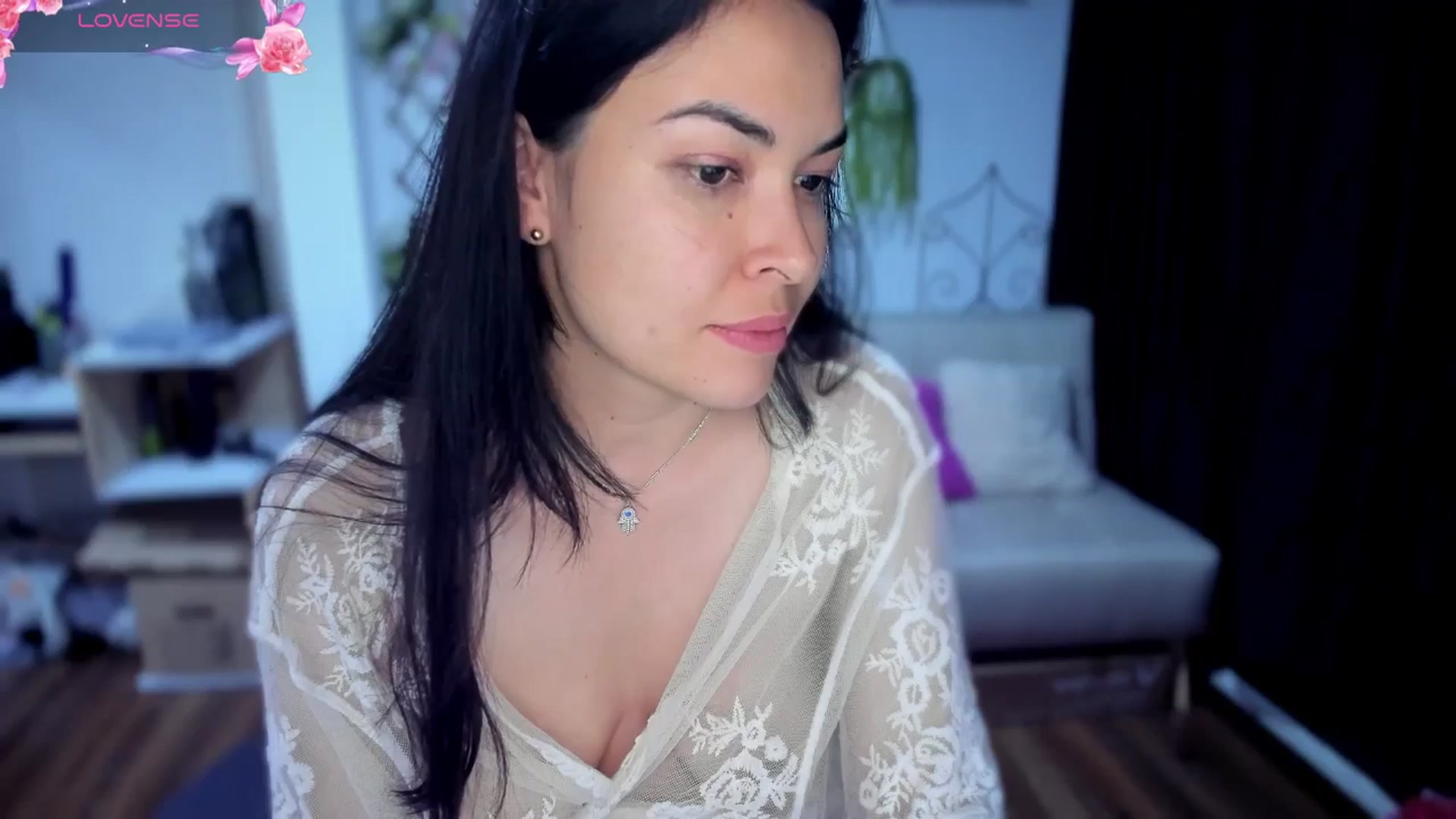 Gallery image thumbnail from LunaLuneraa's myfreecams stream on, 07/29/2025, 08:55 image 10 of 20