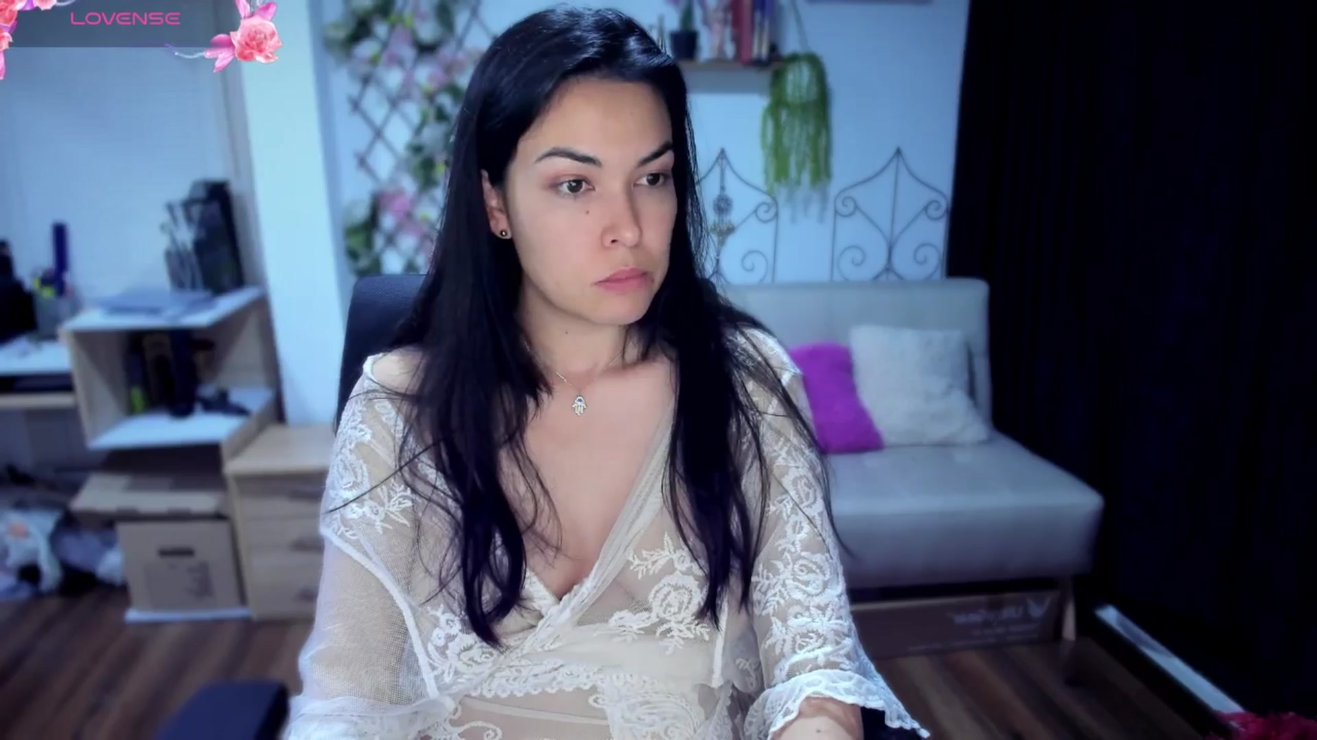Gallery image thumbnail from LunaLuneraa's myfreecams stream on, 07/29/2025, 08:55 image 11 of 20