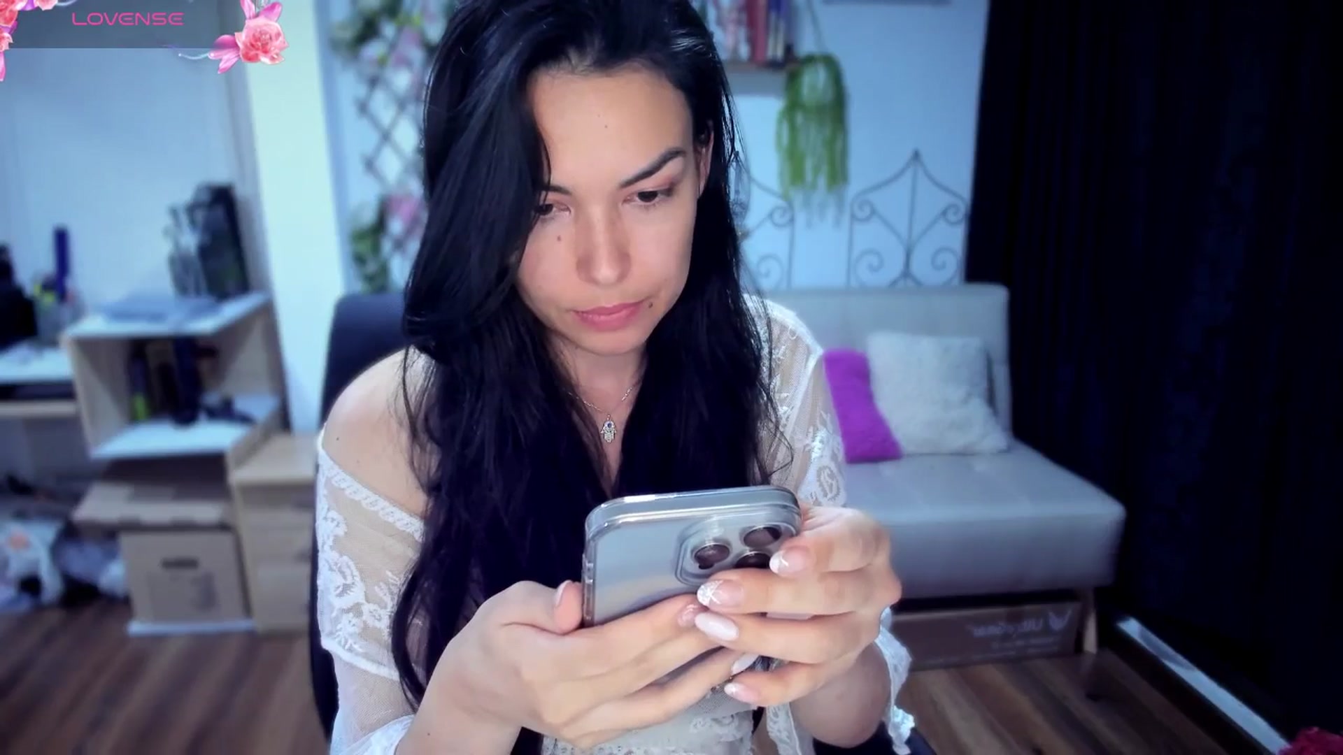 Gallery image thumbnail from LunaLuneraa's myfreecams stream on, 07/29/2025, 08:55 image 13 of 20