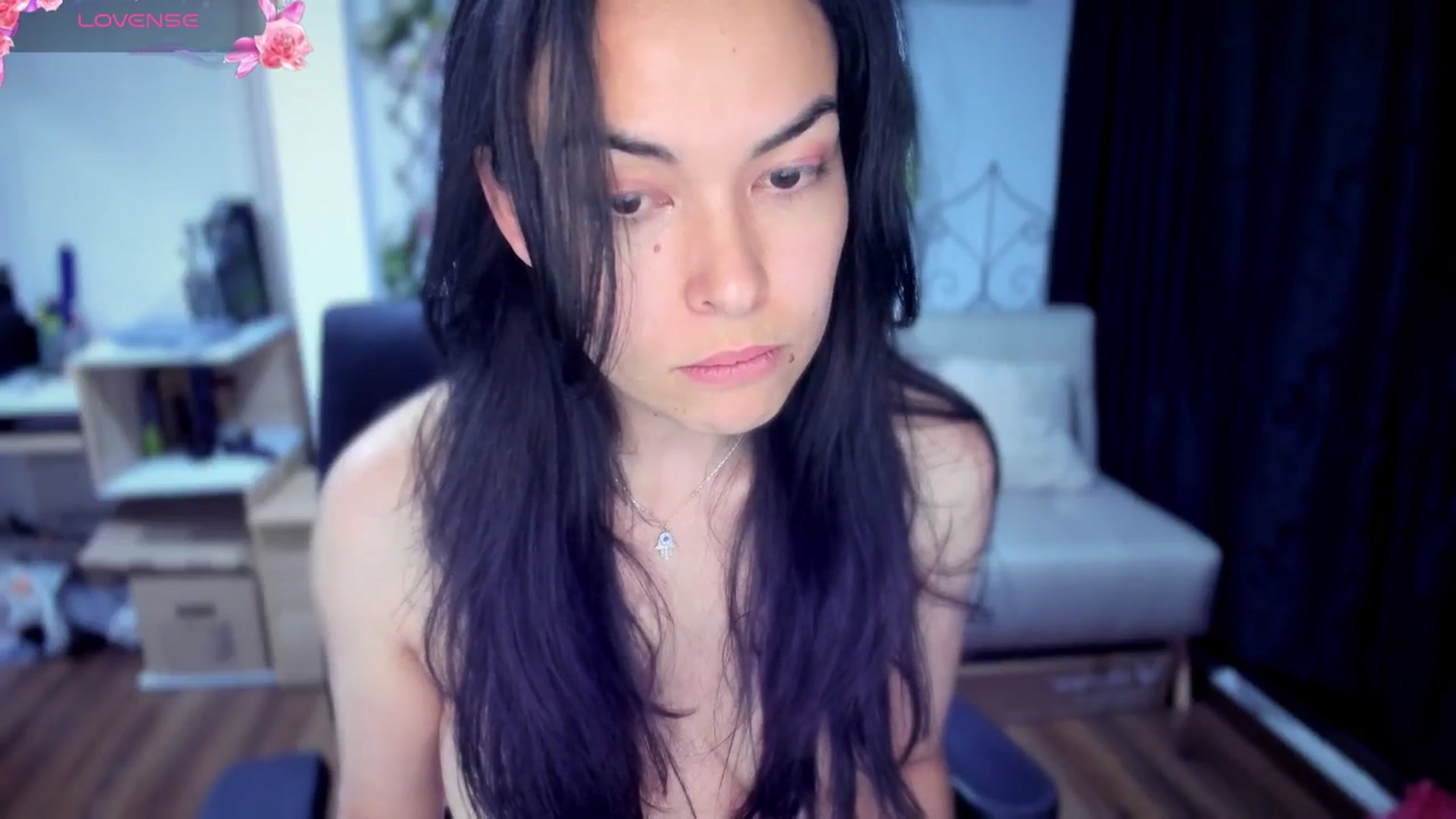 Gallery image thumbnail from LunaLuneraa's myfreecams stream on, 07/29/2025, 09:54 image 12 of 20