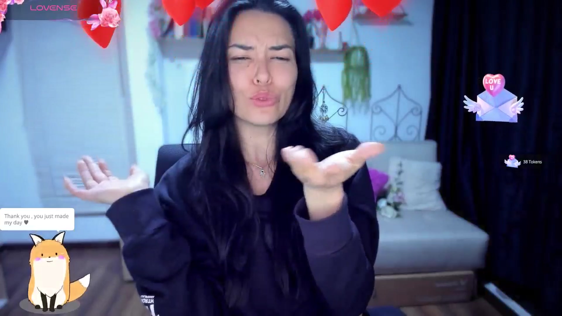 Gallery image thumbnail from LunaLuneraa's myfreecams stream on, 08/06/2025, 09:16 image 11 of 20