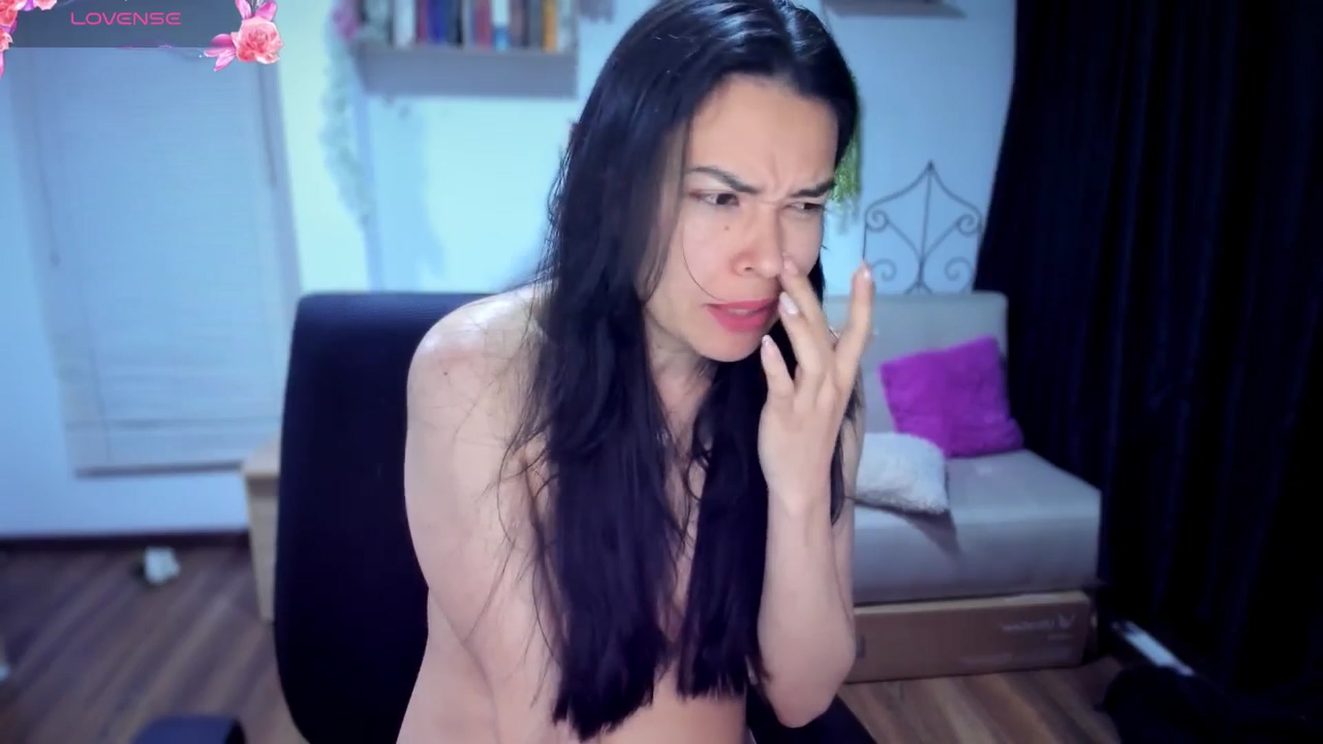 Gallery image thumbnail from LunaLuneraa's myfreecams stream on, 08/13/2025, 09:24 image 17 of 20