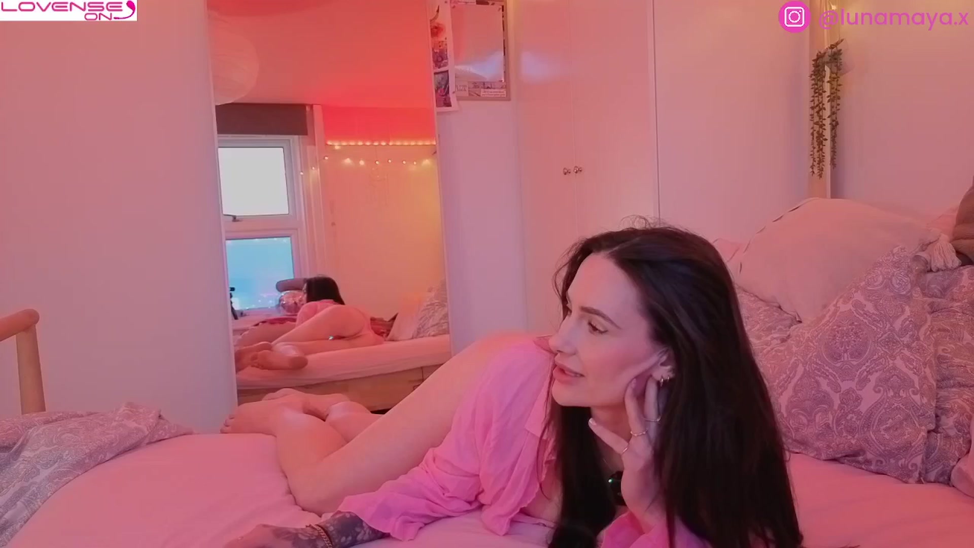 Gallery image thumbnail from LunaMaya's myfreecams stream on, 02/05/2026, 15:49 image 10 of 20