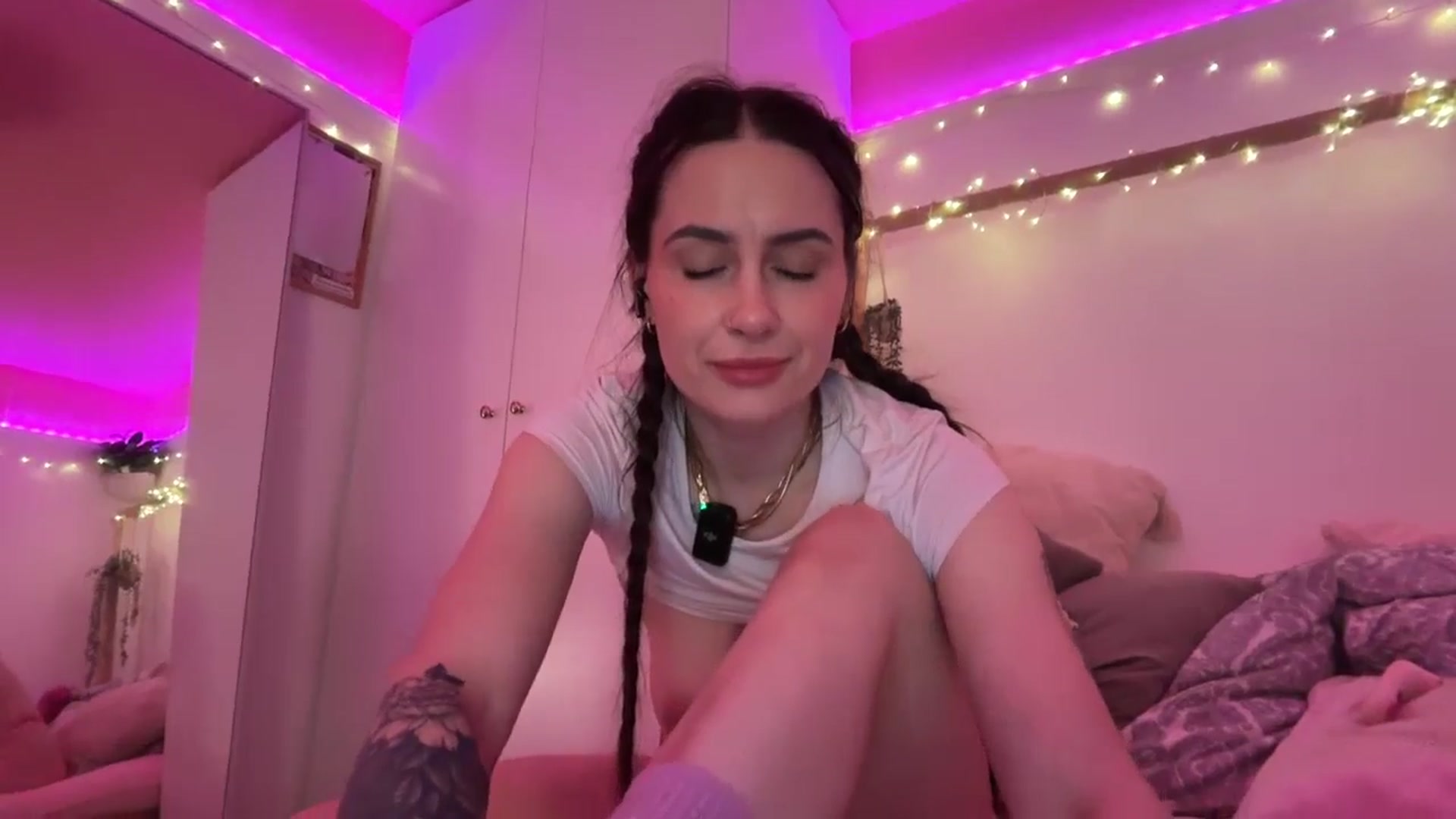 Gallery image thumbnail from LunaMaya's myfreecams stream on, 02/24/2026, 03:43 image 12 of 20