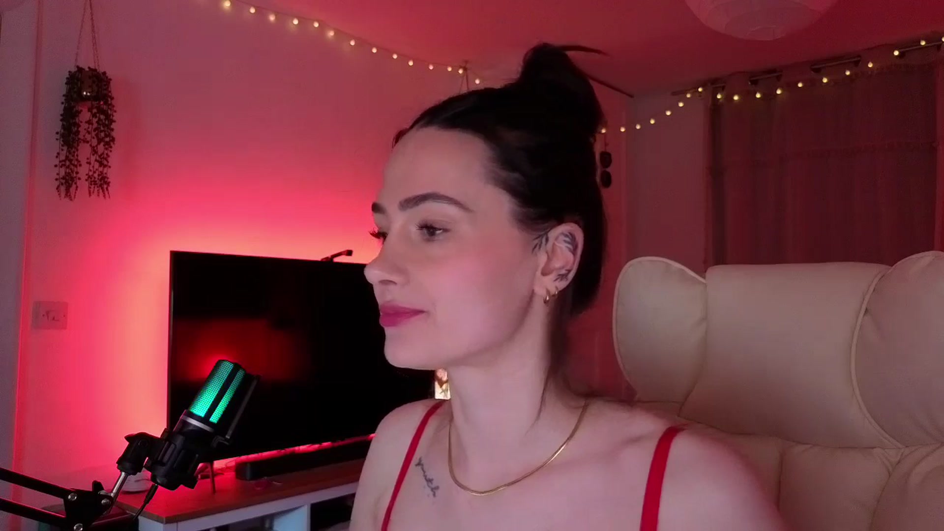 Gallery image thumbnail from LunaMaya's myfreecams stream on, 03/13/2026, 15:13 image 9 of 20