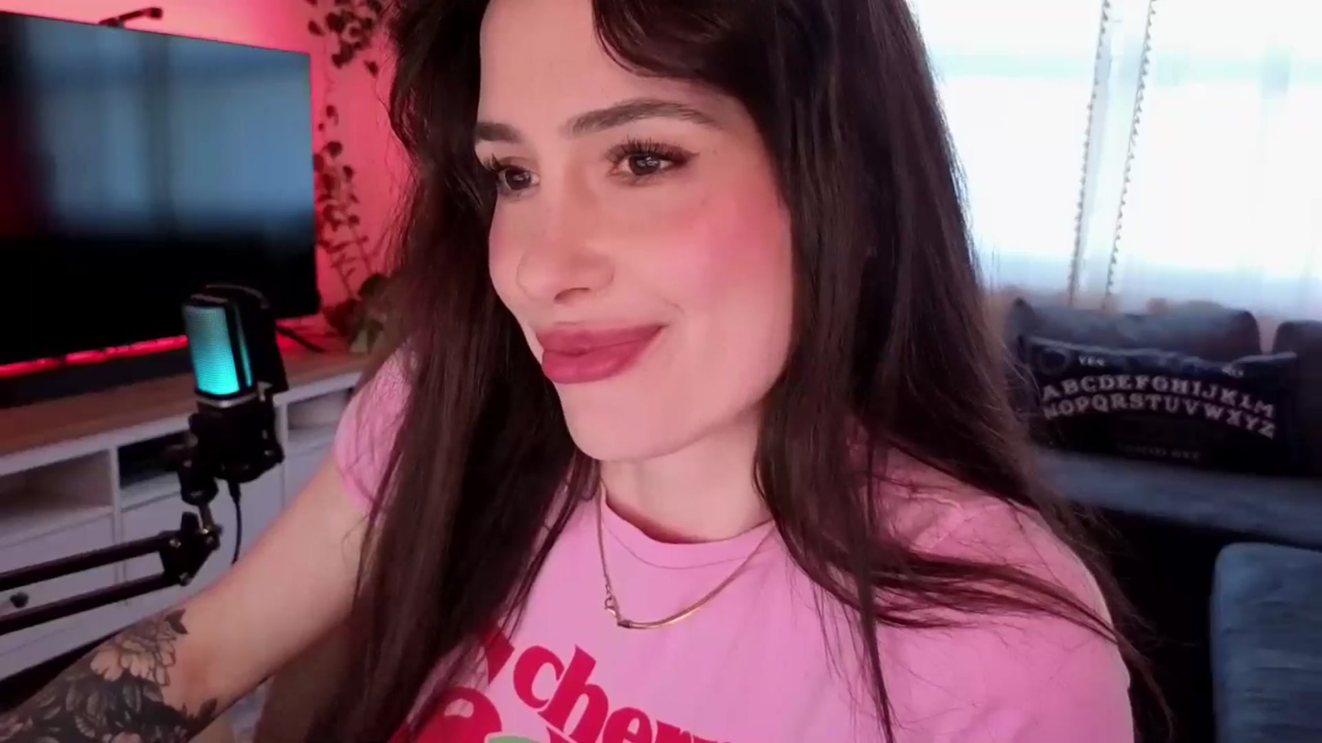 Gallery image thumbnail from LunaMaya's myfreecams stream on, 04/13/2026, 18:26 image 15 of 20