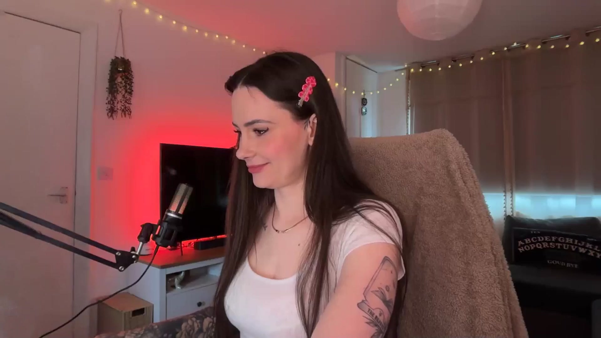 Gallery image thumbnail from LunaMaya's myfreecams stream on, 04/15/2026, 16:16 image 2 of 20