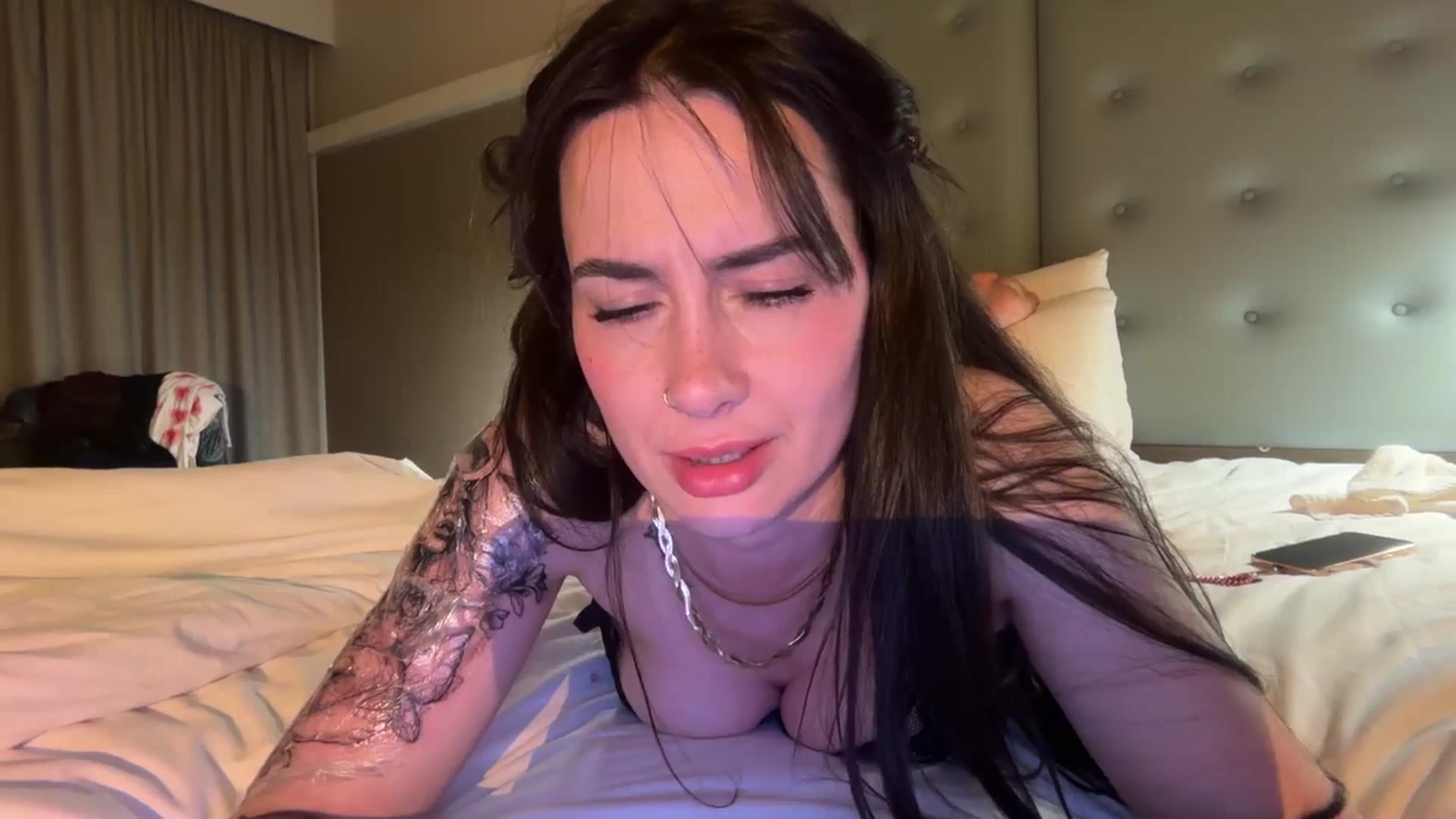 Gallery image thumbnail from LunaMaya's myfreecams stream on, 04/27/2026, 23:45 image 2 of 20