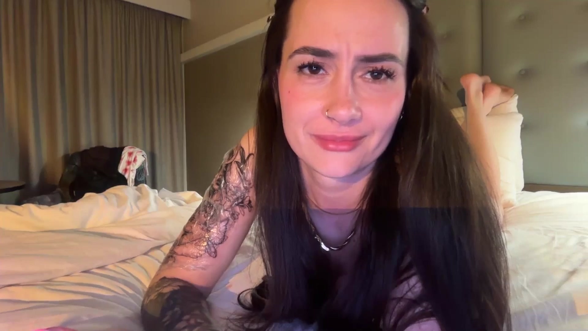 Gallery image thumbnail from LunaMaya's myfreecams stream on, 04/27/2026, 23:45 image 6 of 20