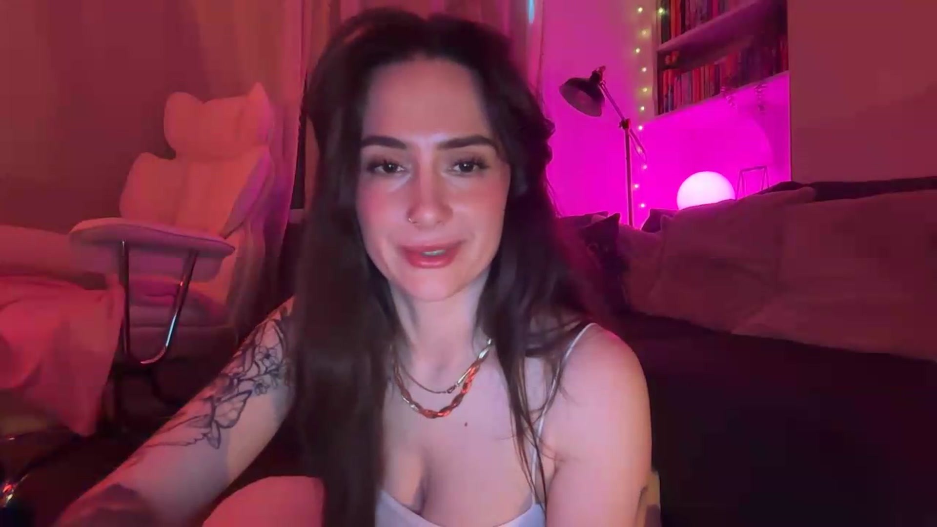 Gallery image thumbnail from LunaMaya's myfreecams stream on, 05/09/2026, 16:54 image 20 of 20