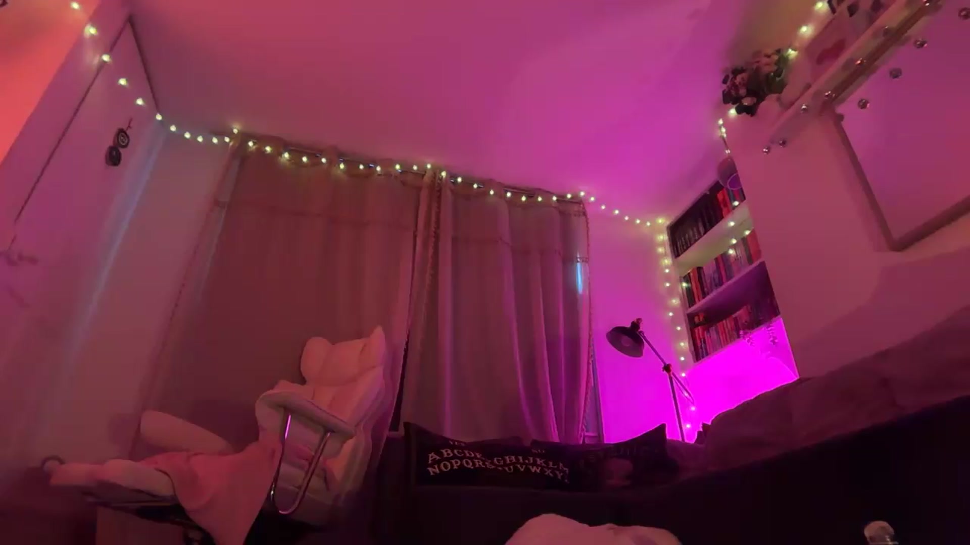 Gallery image thumbnail from LunaMaya's myfreecams stream on, 05/09/2026, 16:54 image 15 of 20