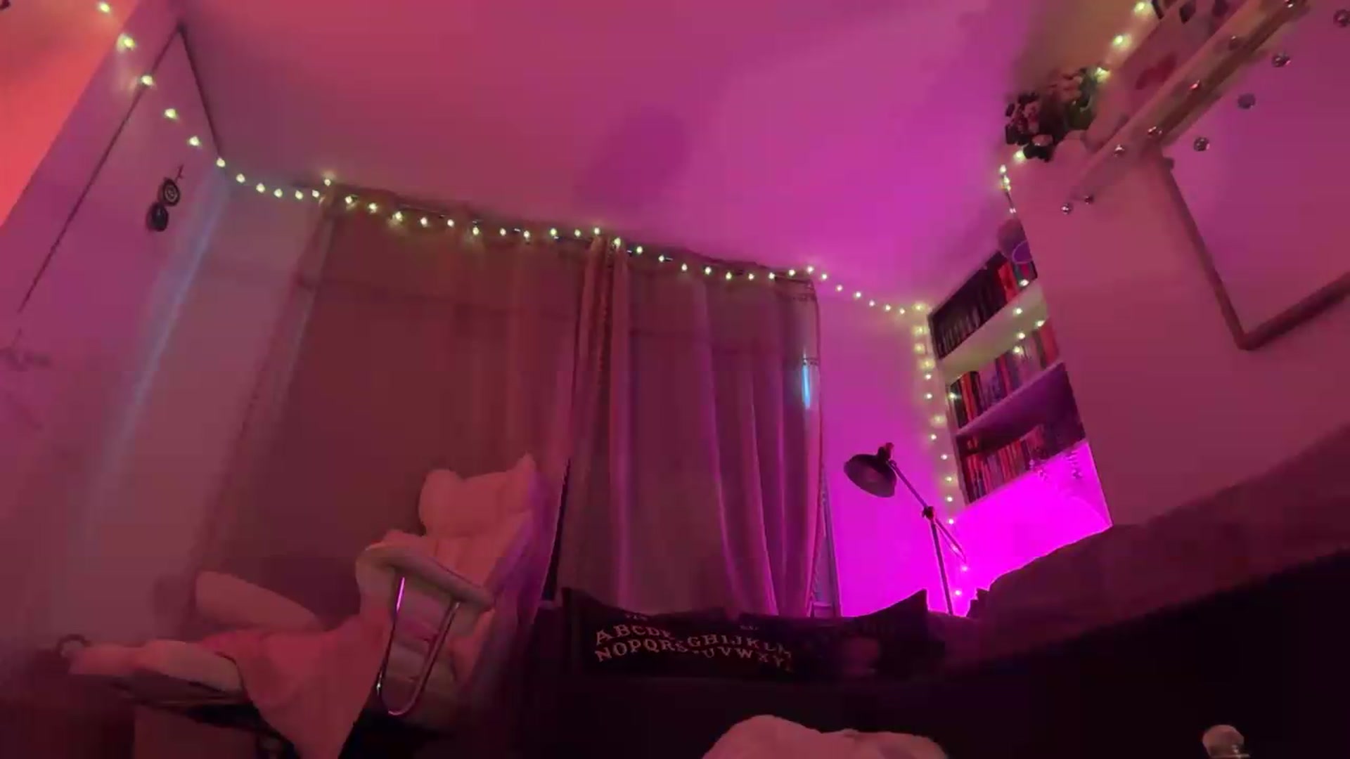 Gallery image thumbnail from LunaMaya's myfreecams stream on, 05/09/2026, 16:54 image 14 of 20