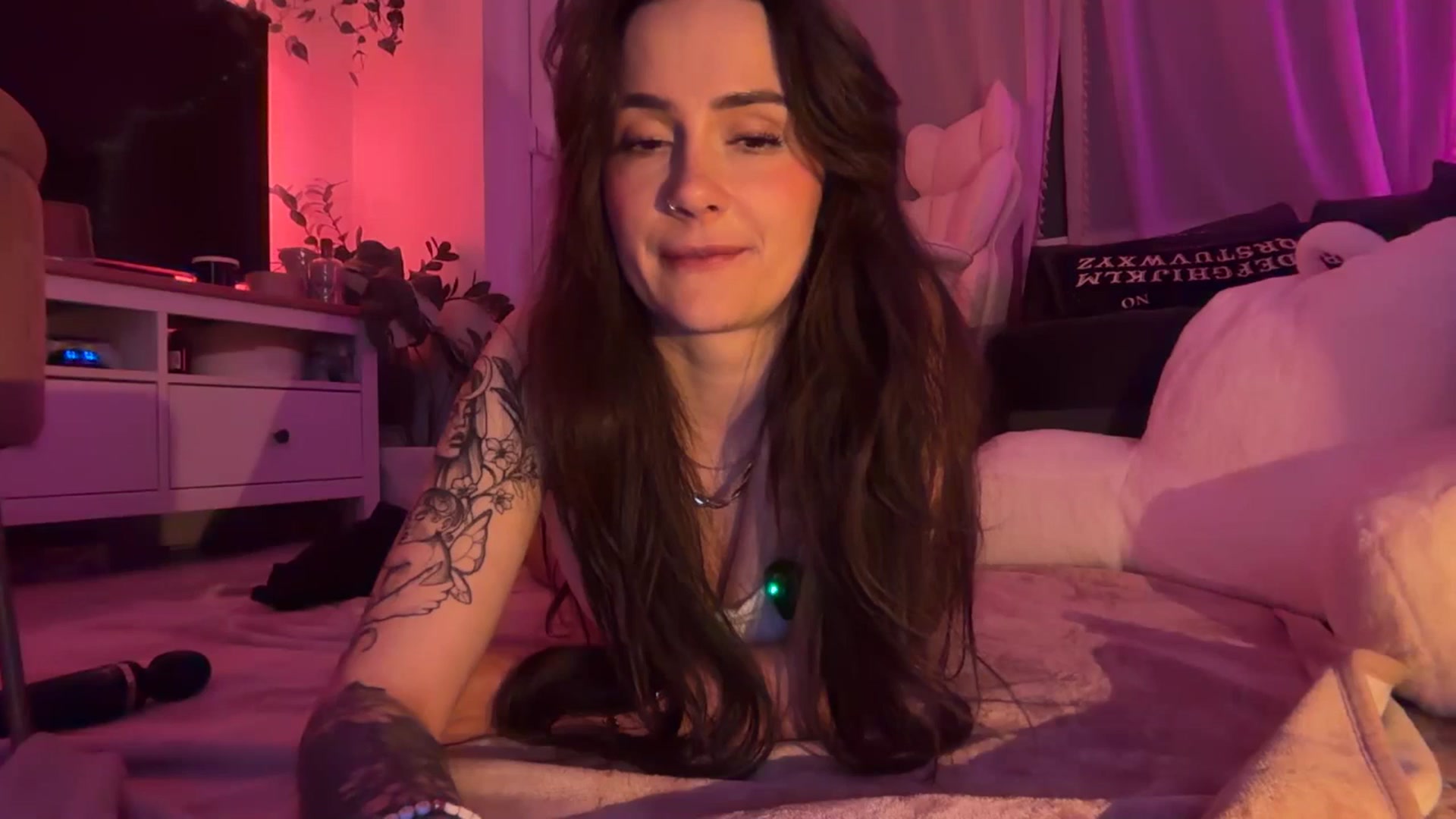 Gallery image thumbnail from LunaMaya's myfreecams stream on, 05/09/2026, 22:22 image 20 of 20