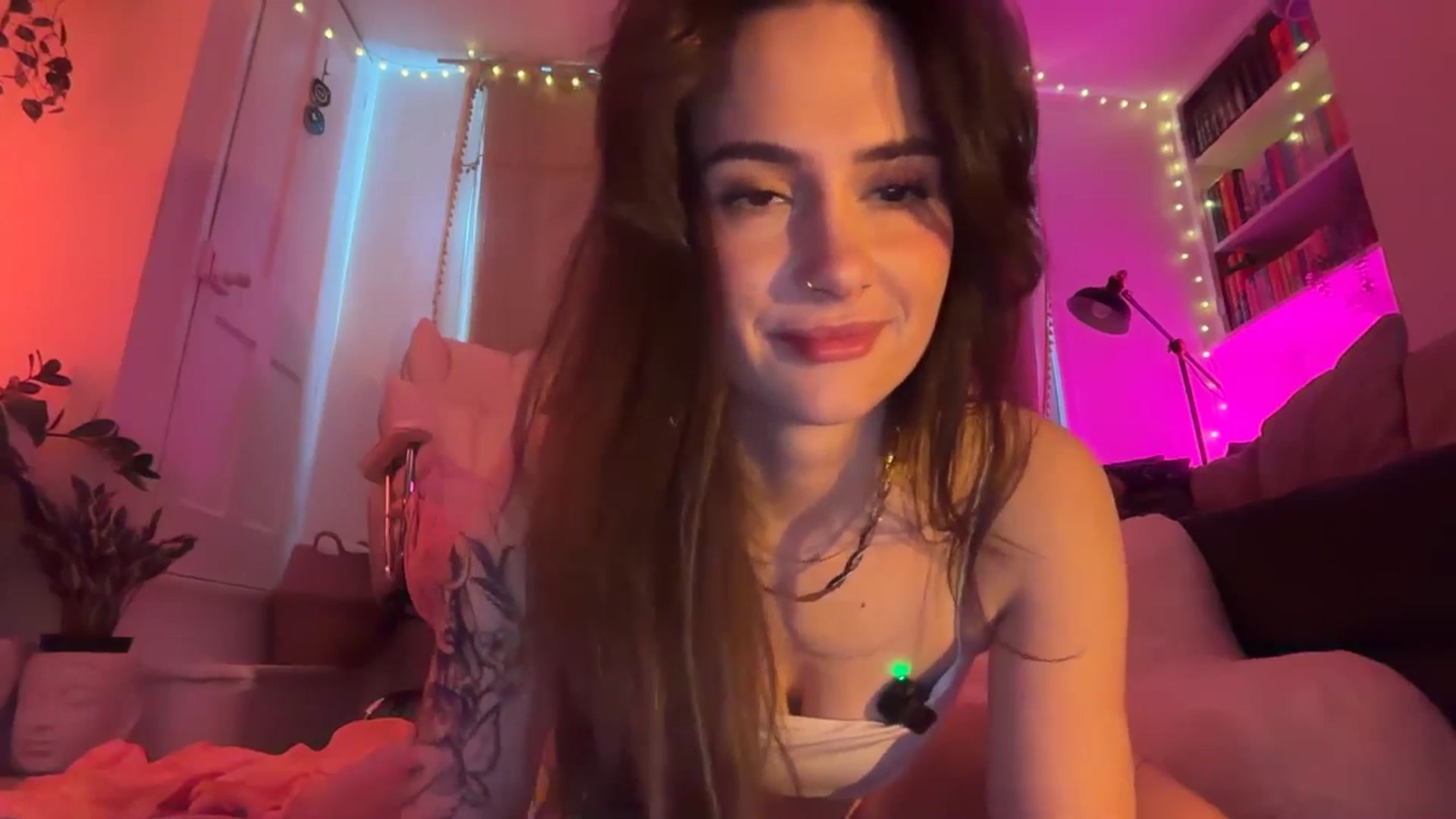 Gallery image thumbnail from LunaMaya's myfreecams stream on, 05/10/2026, 08:40 image 17 of 20