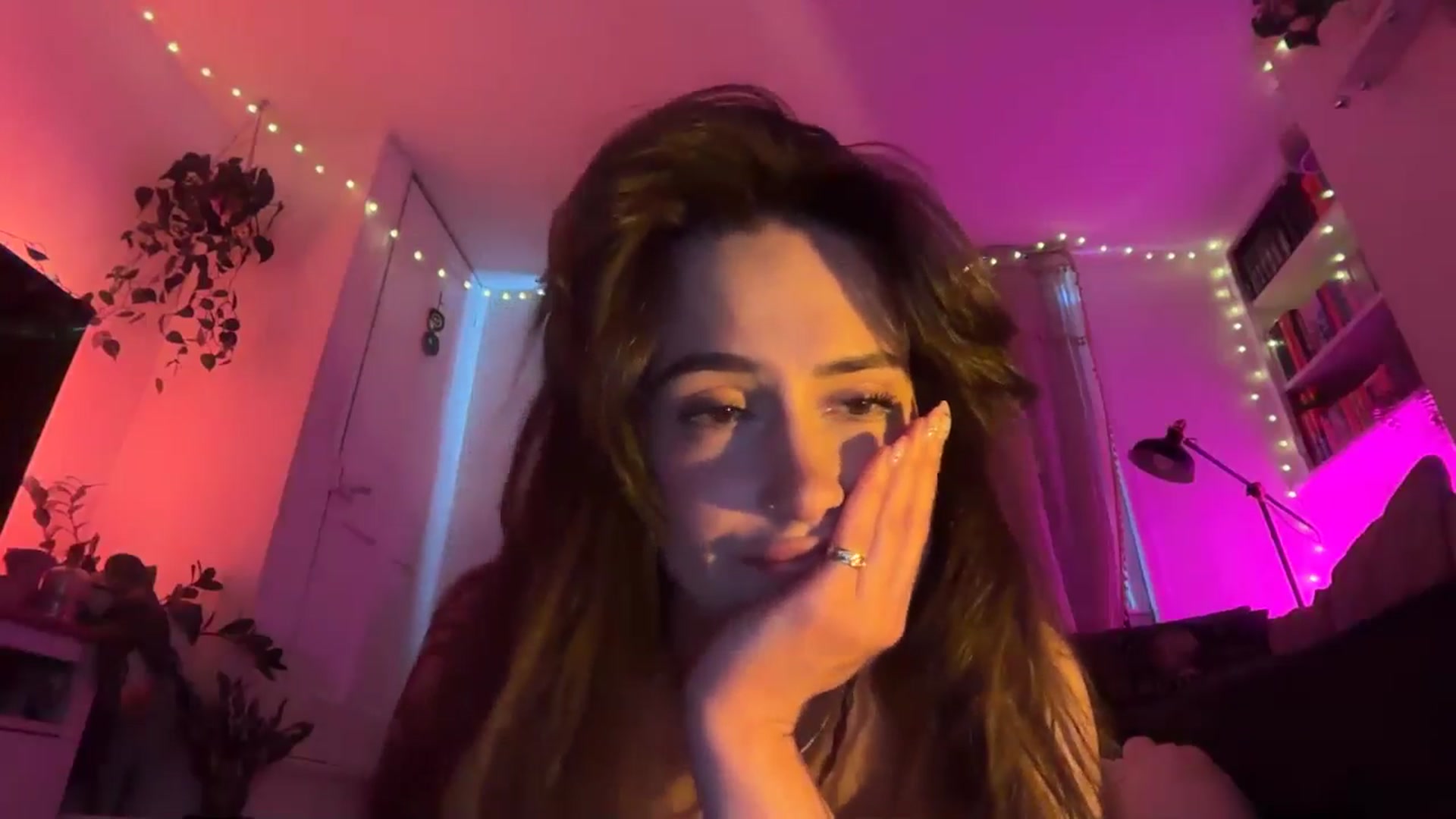Gallery image thumbnail from LunaMaya's myfreecams stream on, 05/10/2026, 10:28 image 4 of 20