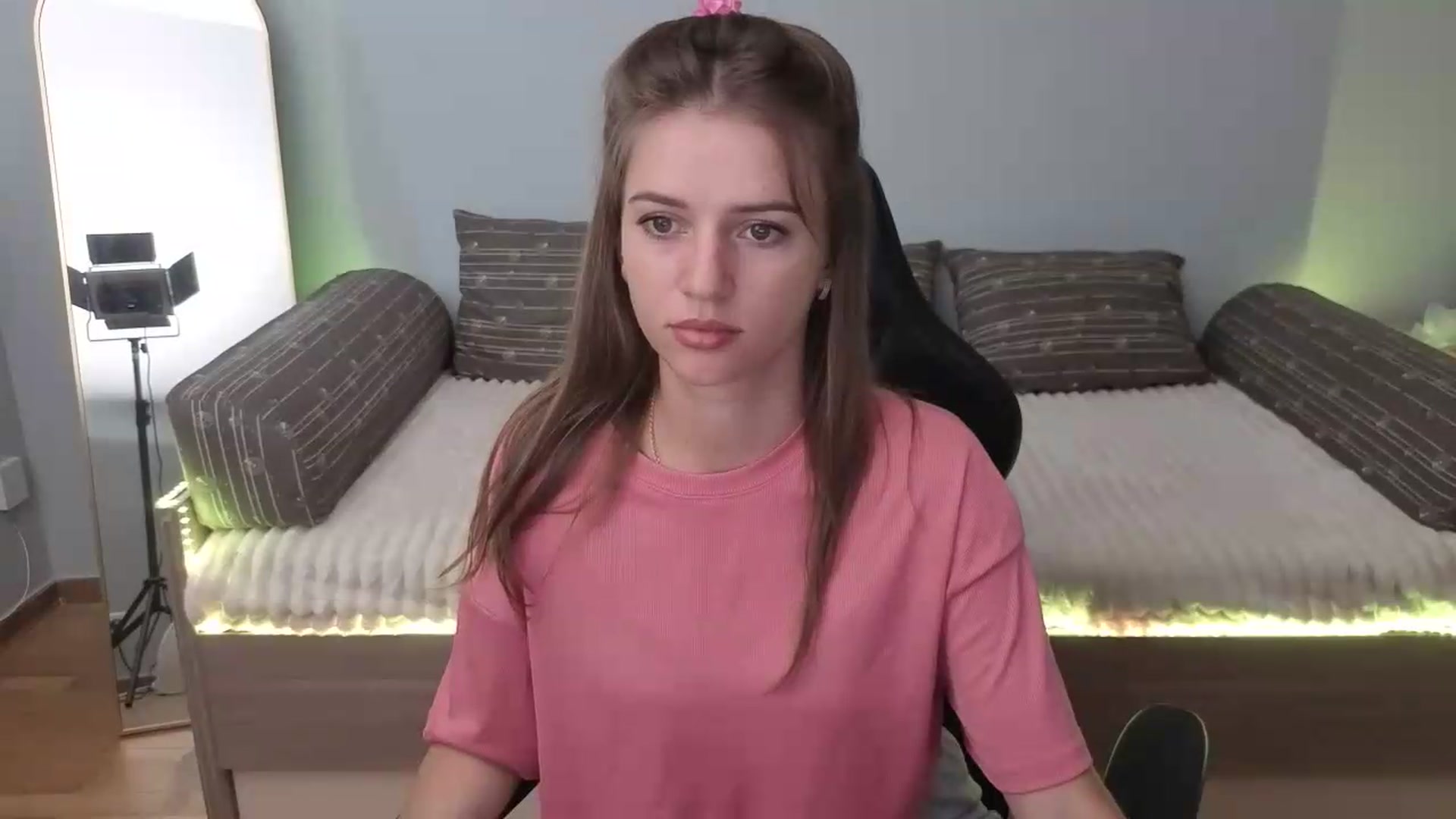 Gallery image thumbnail from LunaMira's myfreecams stream on, 08/11/2026, 13:27 image 20 of 20