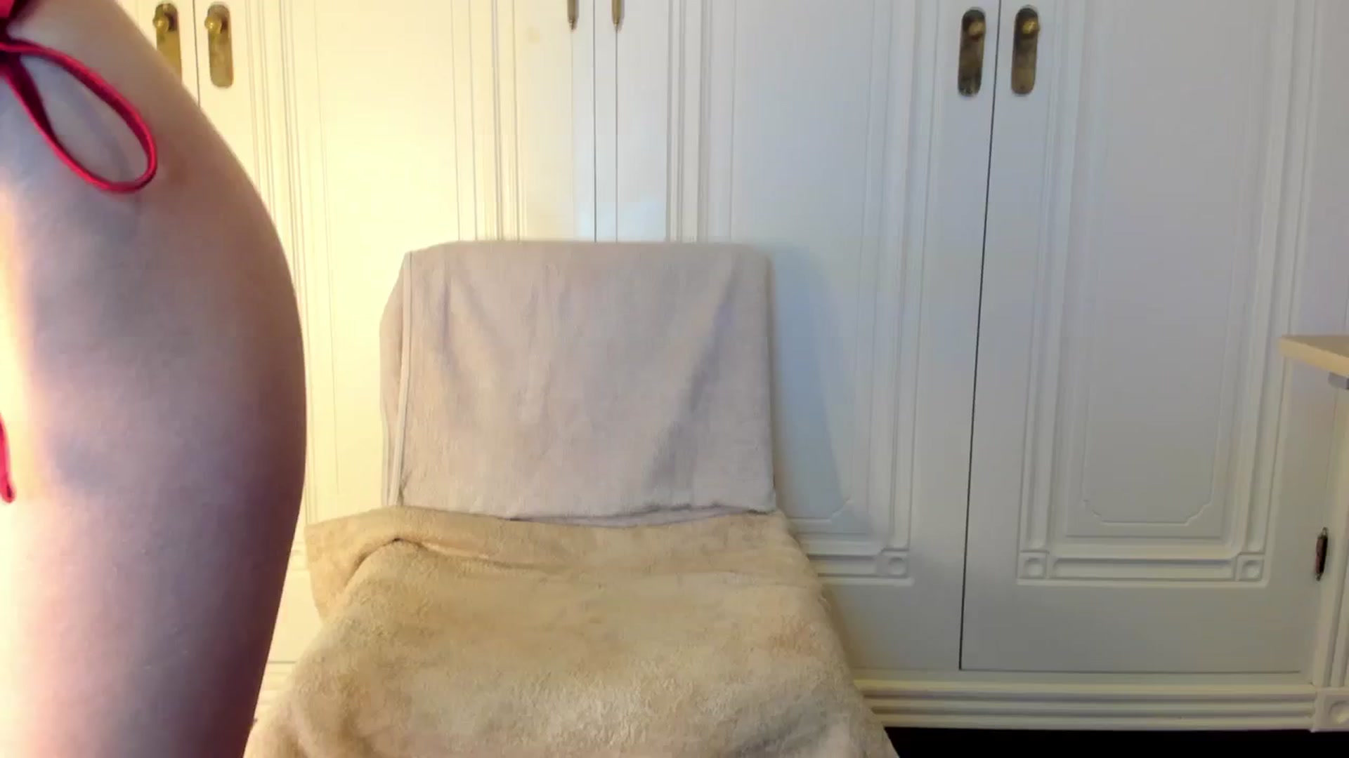 Gallery image thumbnail from LunaMystyque's myfreecams stream on, 12/14/2024, 01:15 image 6 of 20