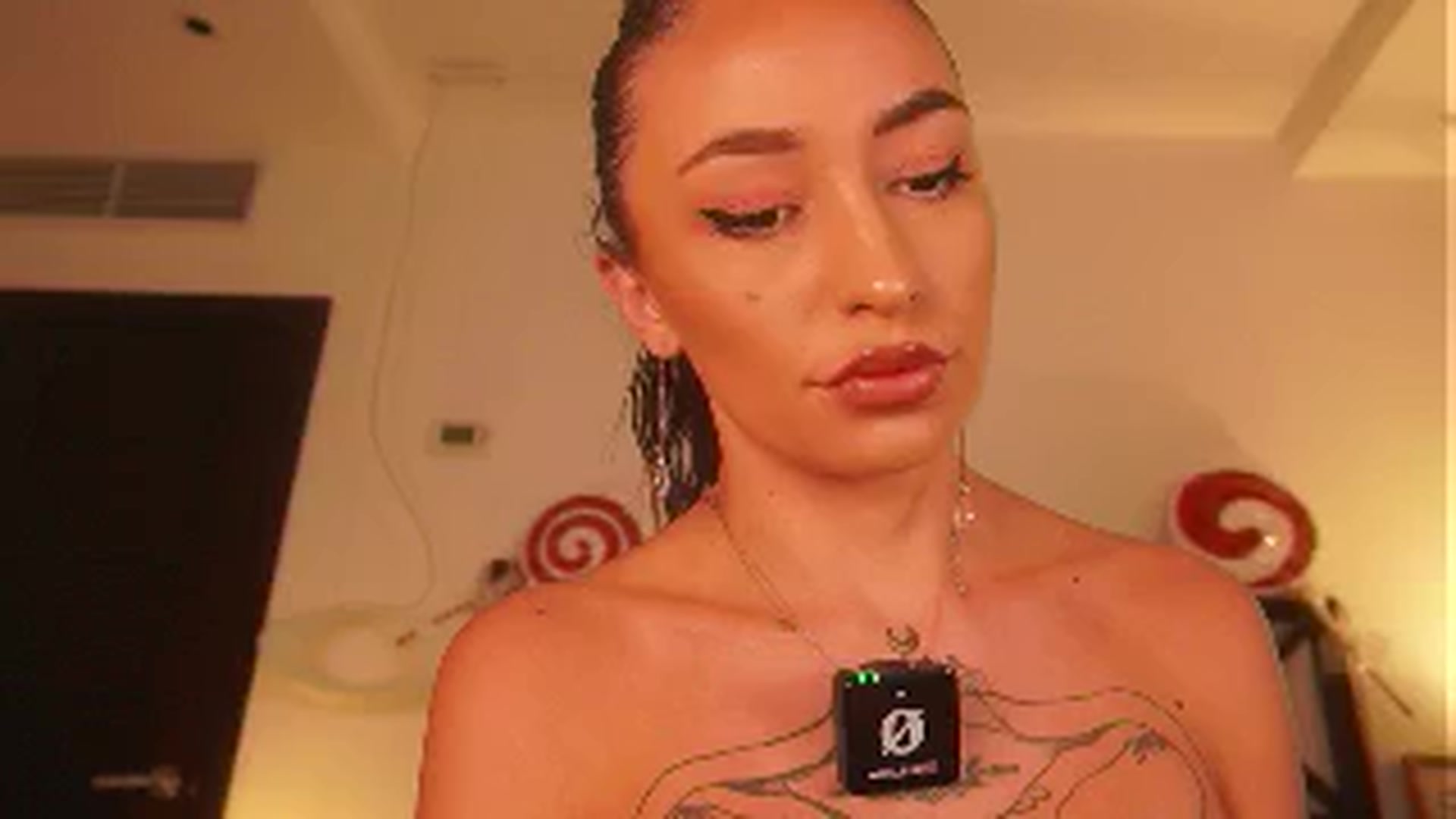 Gallery image thumbnail from LunaMystyque's myfreecams stream on, 01/29/2026, 21:50 image 16 of 20