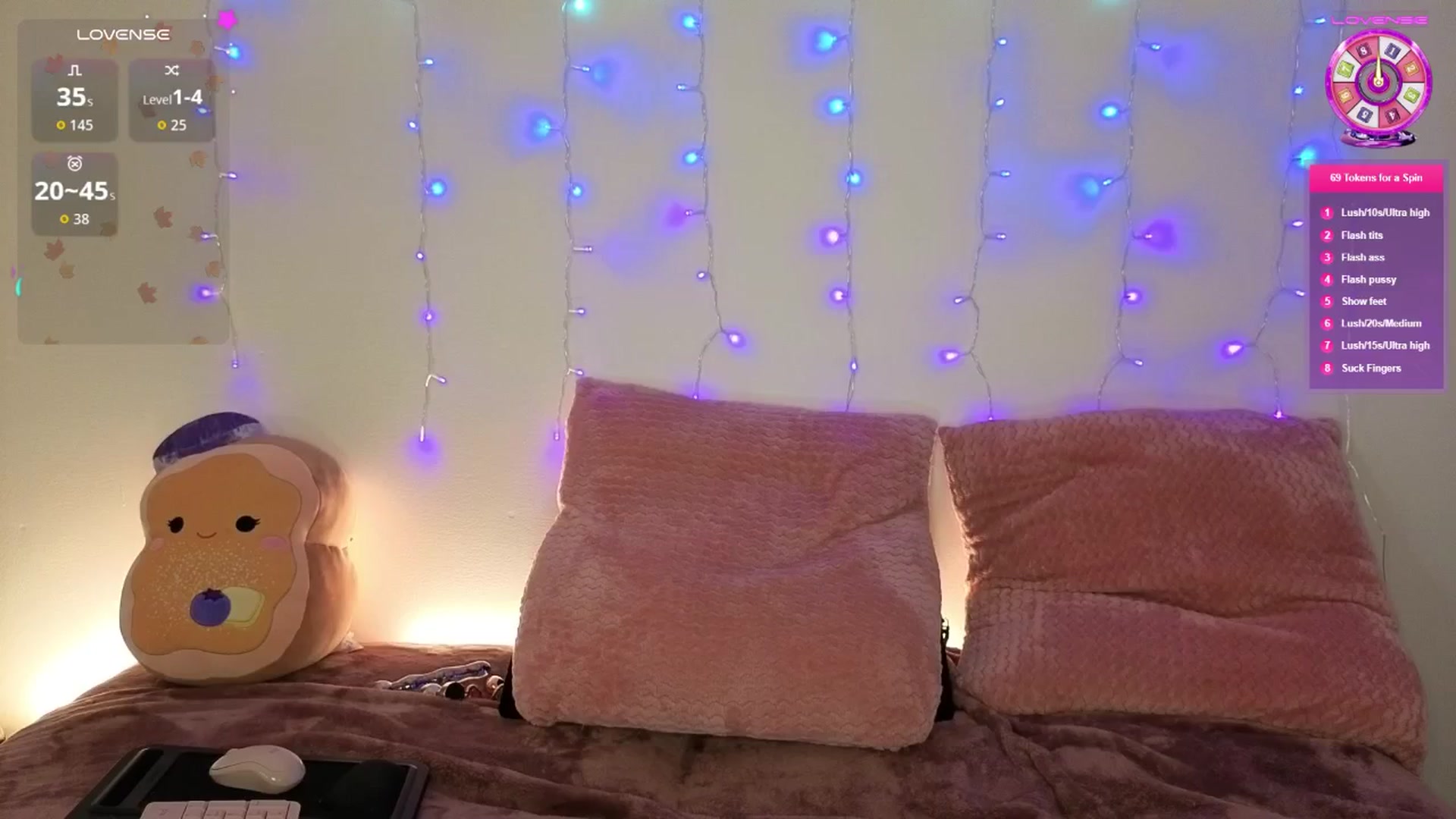 Gallery image thumbnail from LunaOlivine's myfreecams stream on, 09/15/2025, 24:01 image 16 of 20