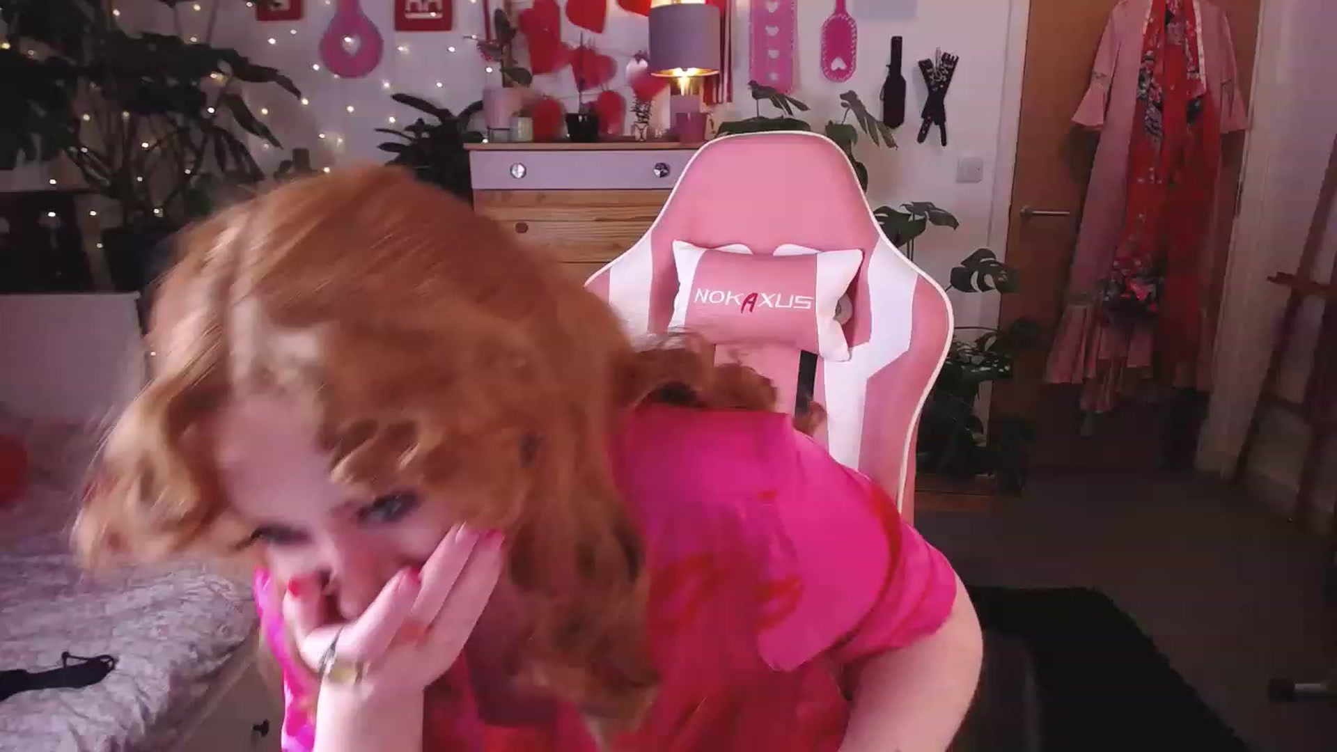 Gallery image thumbnail from LunaRoux's myfreecams stream on, 02/14/2023, 23:57 image 7 of 20