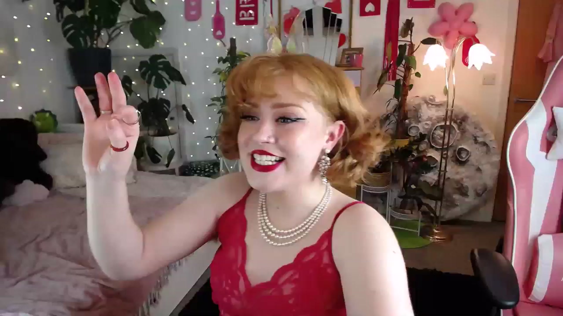 Gallery image thumbnail from LunaRoux's myfreecams stream on, 12/28/2023, 22:49 image 20 of 20