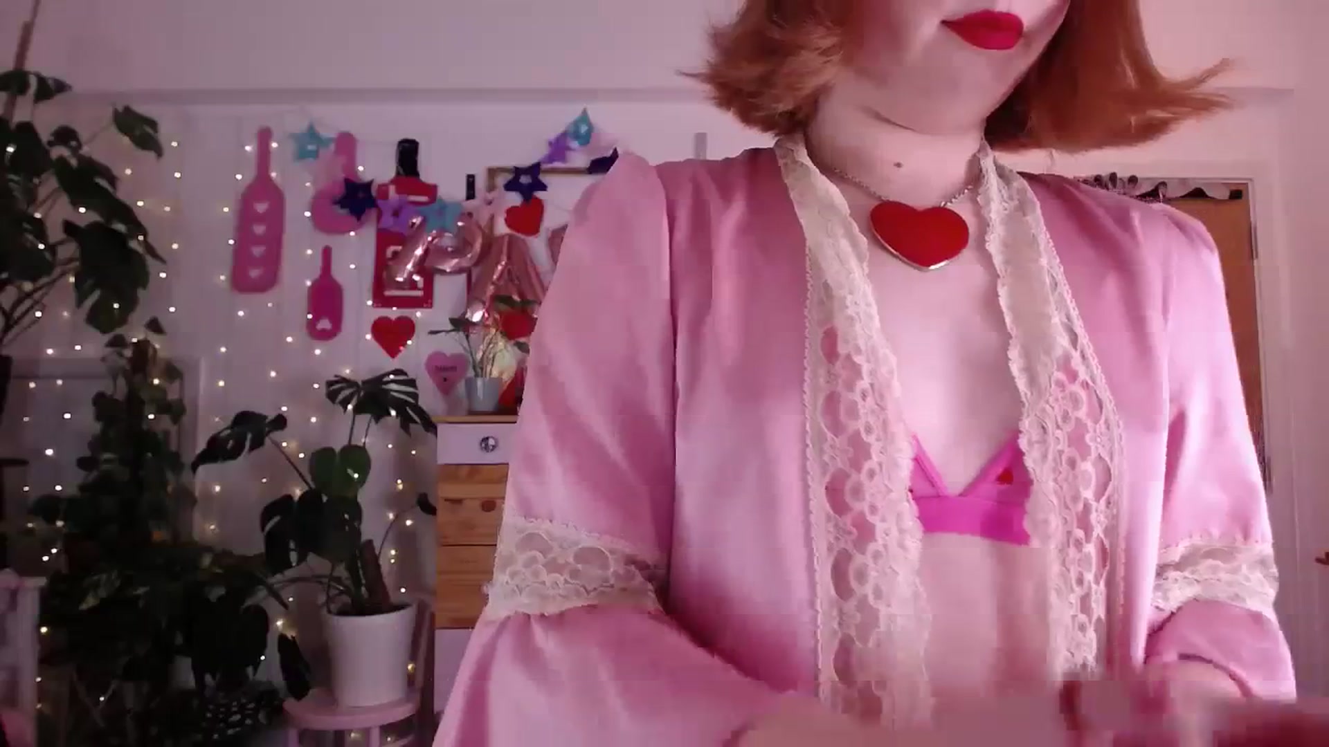 Gallery image thumbnail from LunaRoux's myfreecams stream on, 02/14/2024, 22:12 image 5 of 20