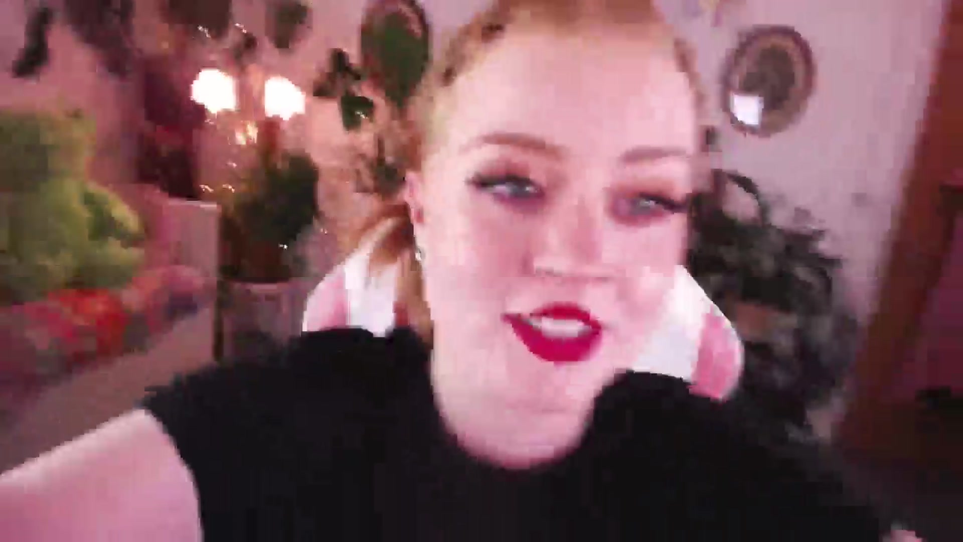 Gallery image thumbnail from LunaRoux's myfreecams stream on, 07/02/2024, 21:34 image 9 of 20