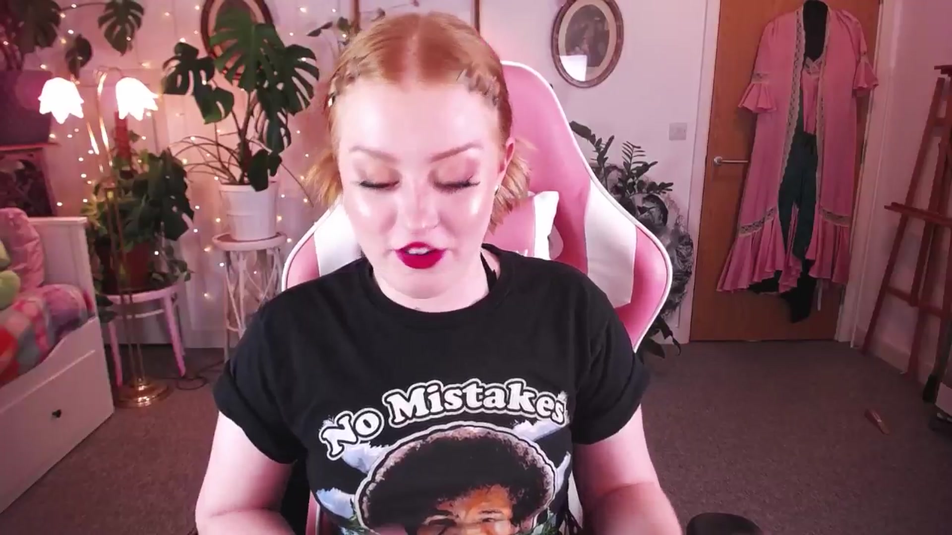 Gallery image thumbnail from LunaRoux's myfreecams stream on, 07/02/2024, 21:34 image 5 of 20