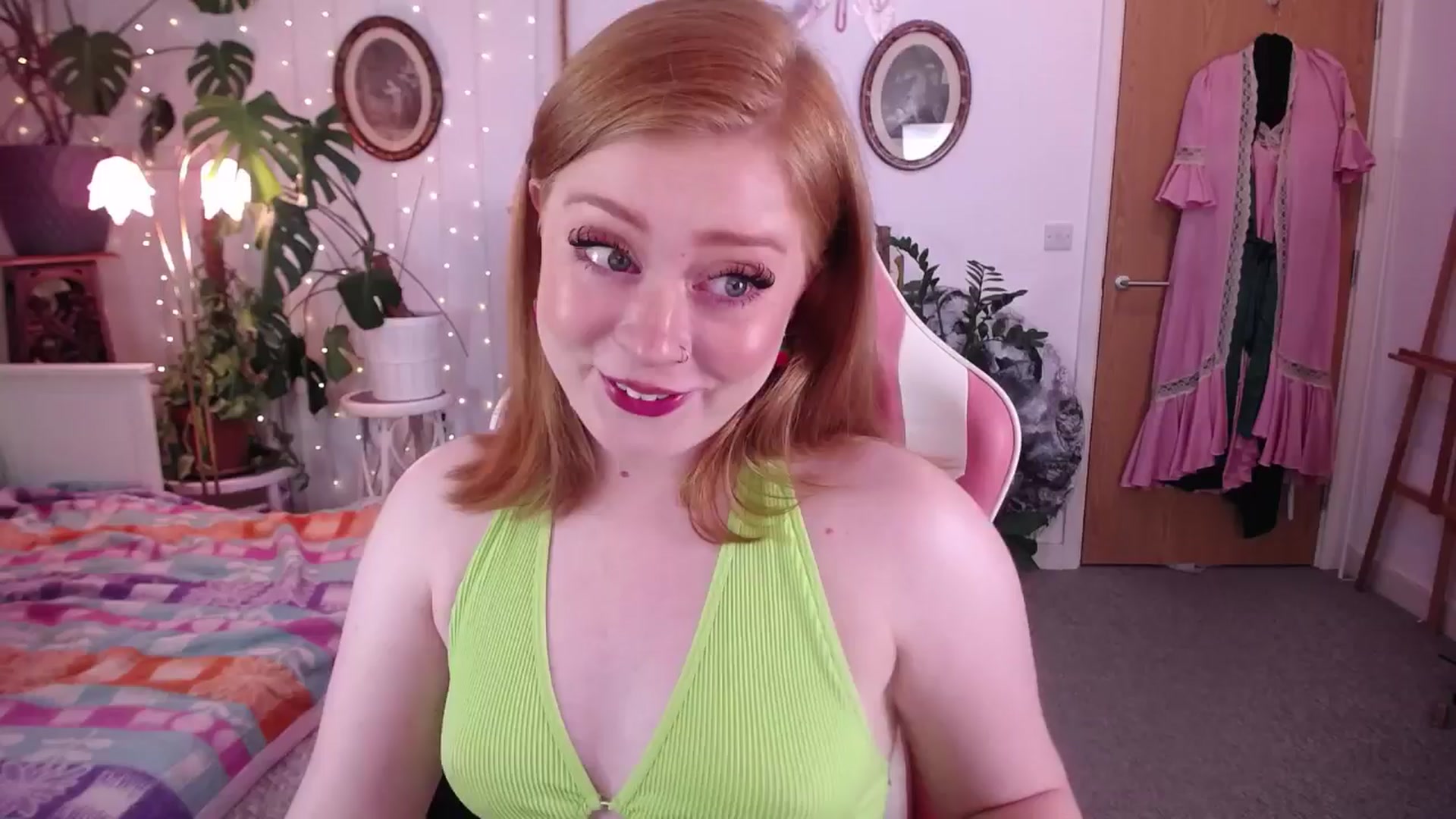 Gallery image thumbnail from LunaRoux's myfreecams stream on, 07/30/2024, 19:19 image 19 of 20