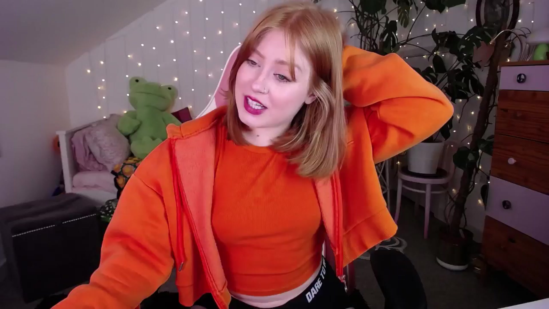 Gallery image thumbnail from LunaRoux's myfreecams stream on, 01/29/2025, 22:19 image 2 of 20