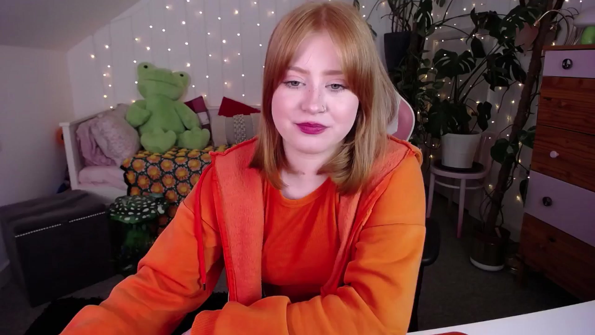 Gallery image thumbnail from LunaRoux's myfreecams stream on, 01/29/2025, 22:19 image 6 of 20