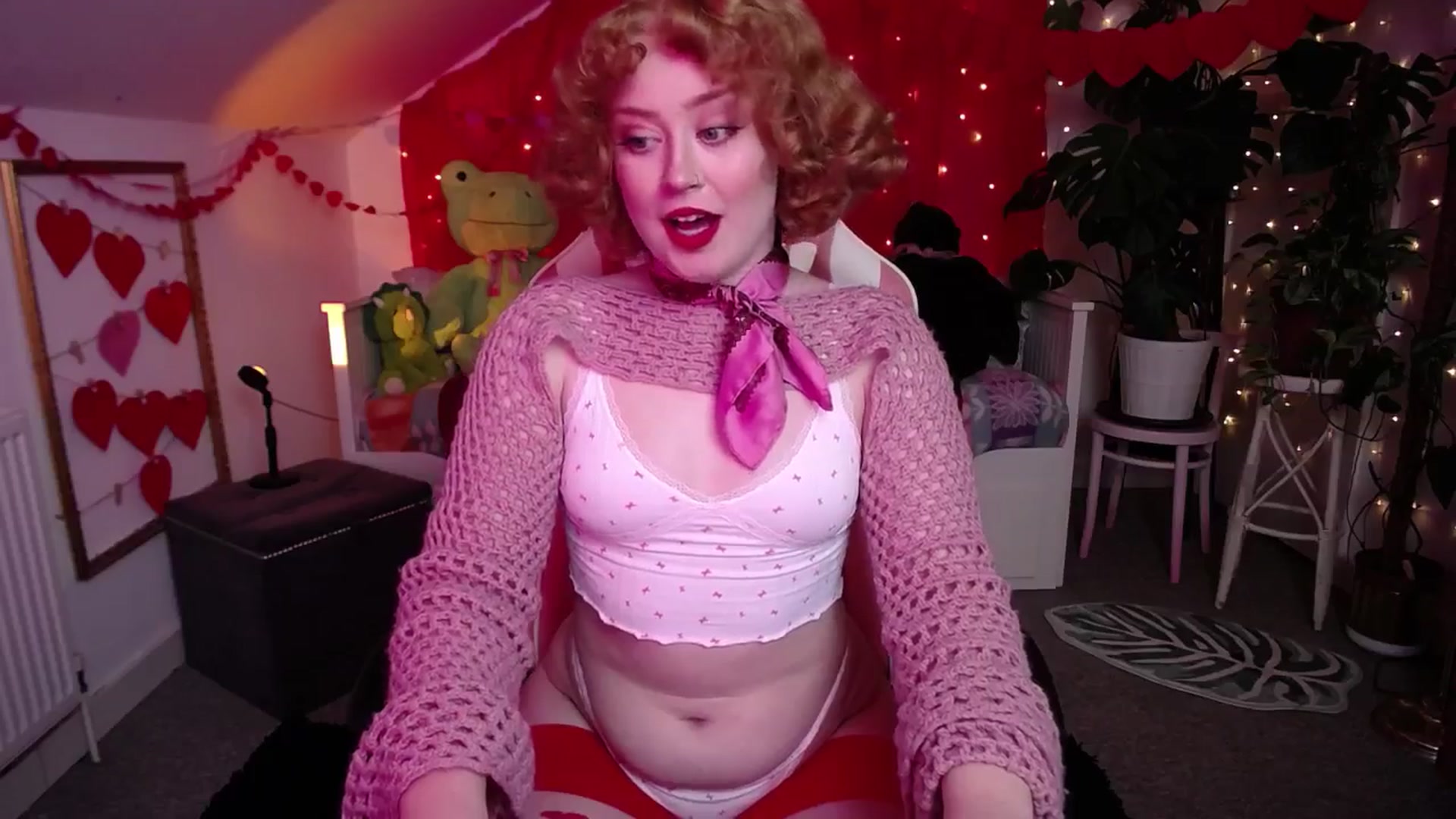 Gallery image thumbnail from LunaRoux's myfreecams stream on, 02/03/2025, 22:52 image 7 of 20